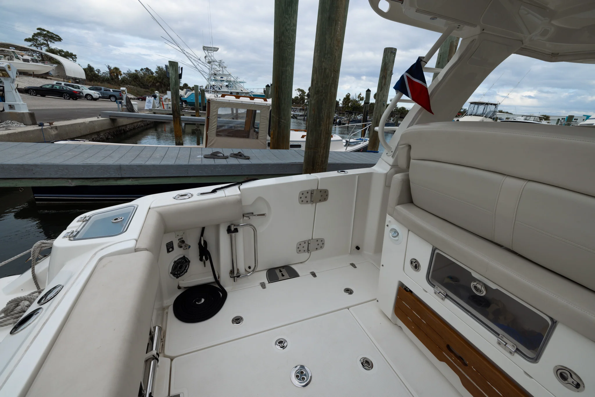 2023 Boston Whaler 350 REALM Image Thumbnail #29