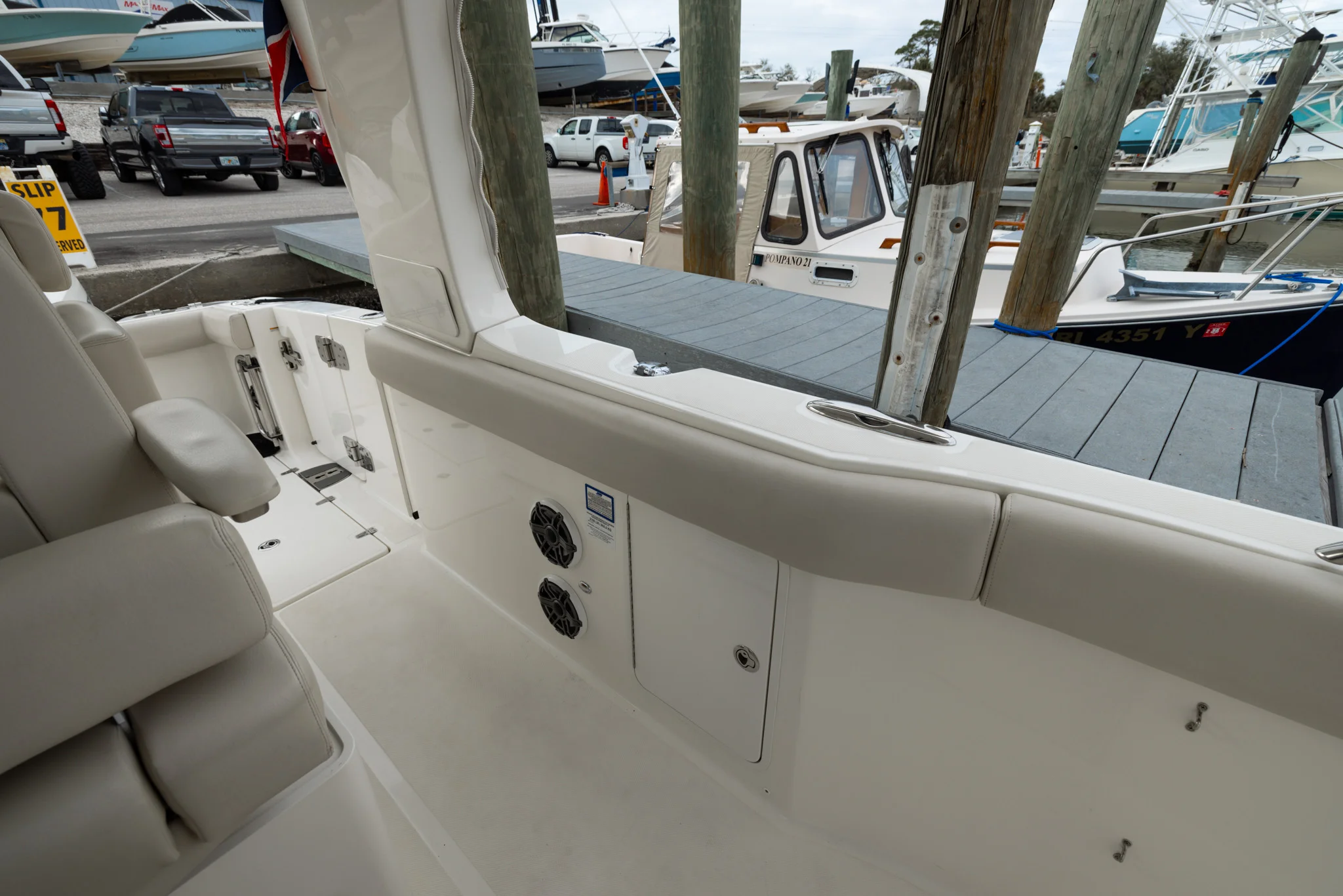 2023 Boston Whaler 350 REALM Image Thumbnail #34