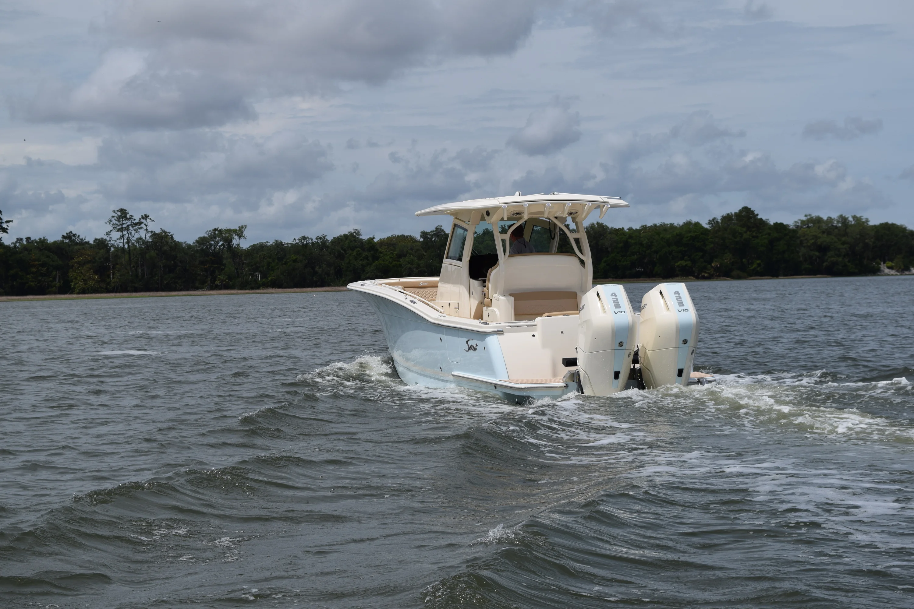 2026 Scout 330 LXF Image Thumbnail #6