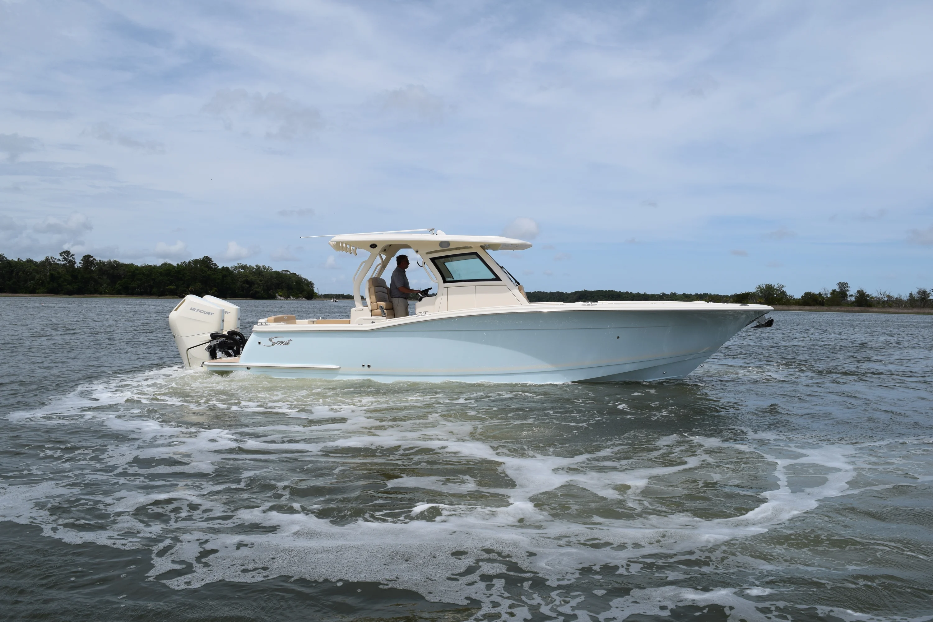 2026 Scout 330 LXF Image Thumbnail #2