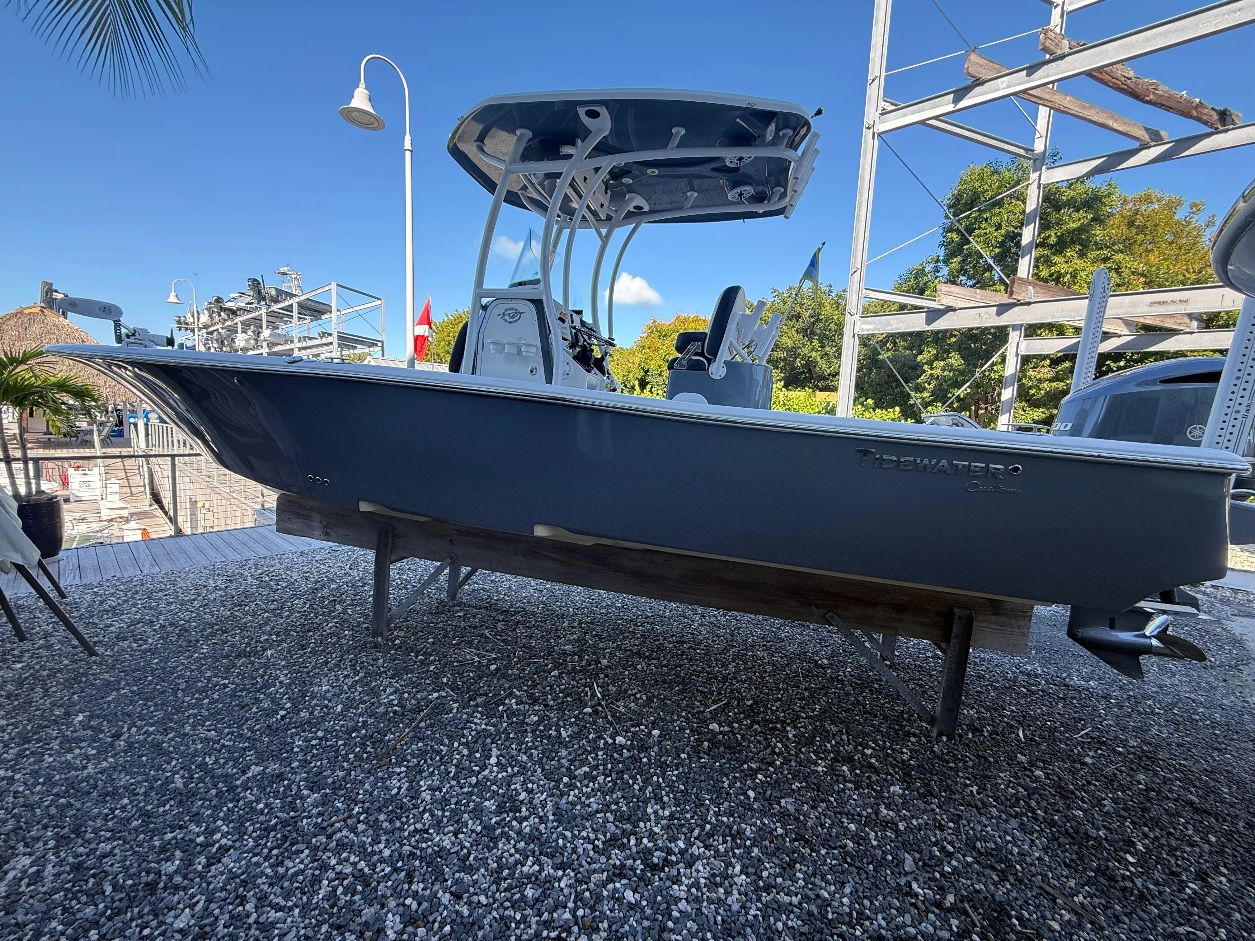 2021 Tidewater 2500 CAROLINA BAY Image Thumbnail #2