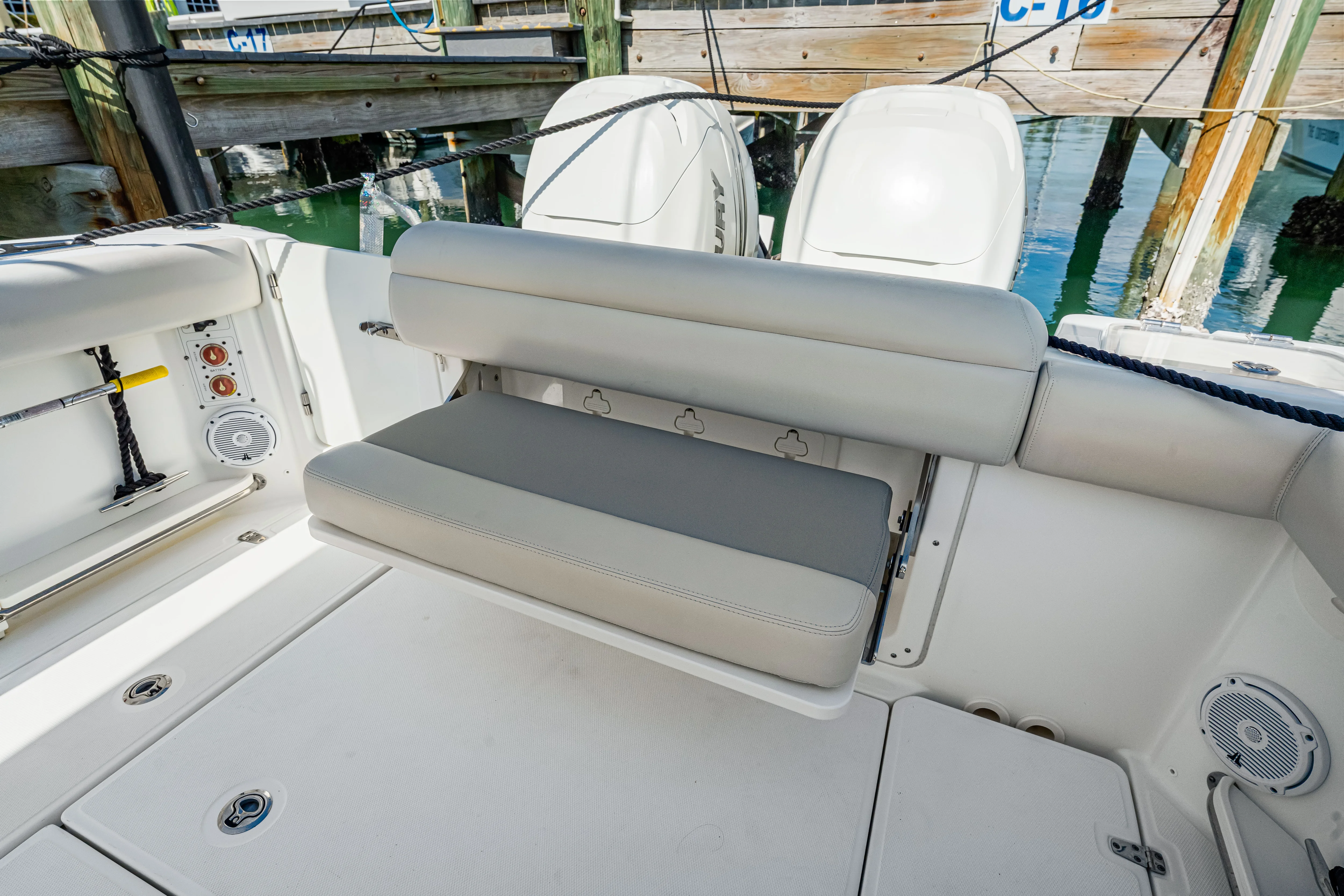 2017 Boston Whaler 280 OUTRAGE Image Thumbnail #27