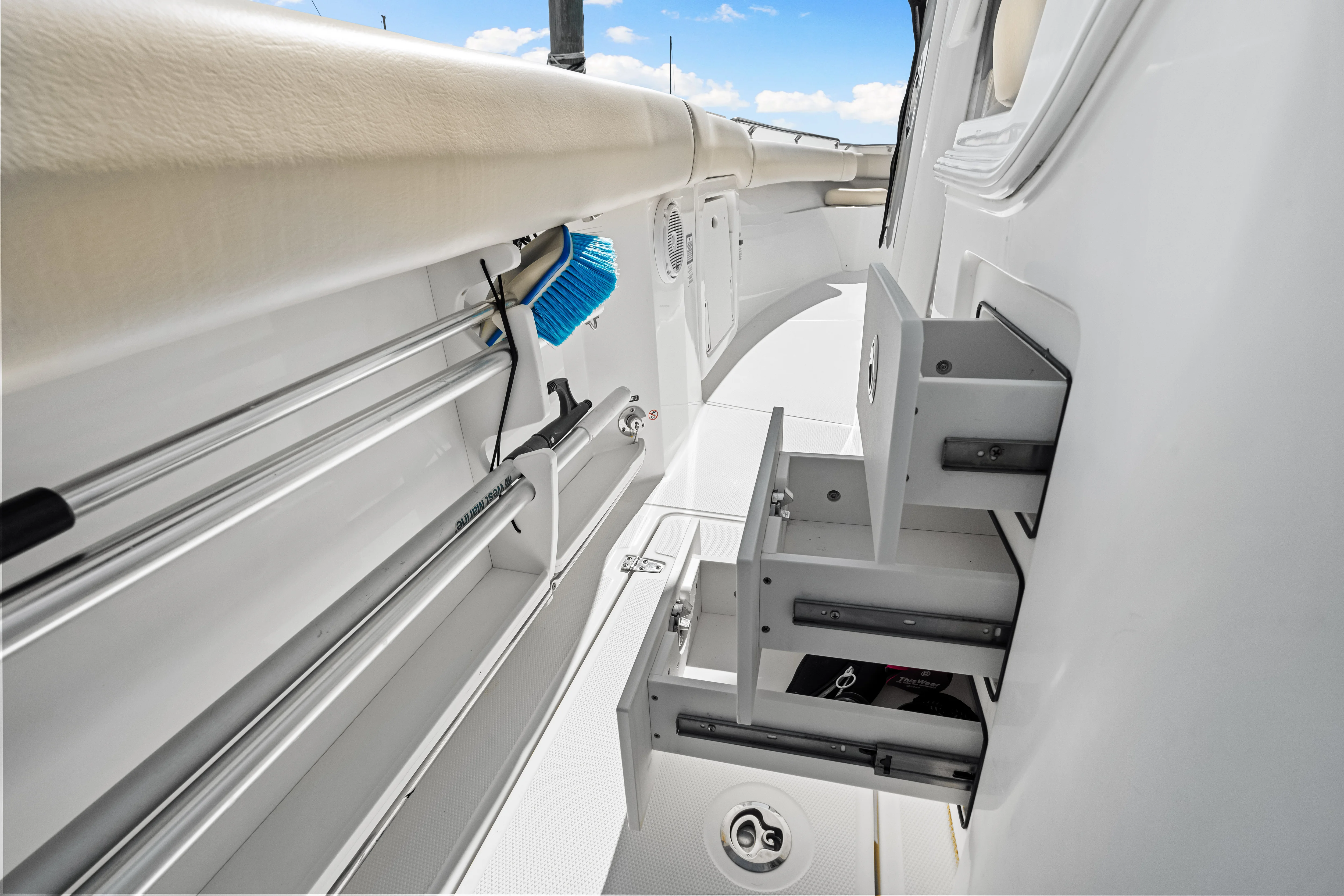 2017 Boston Whaler 280 OUTRAGE Image Thumbnail #30