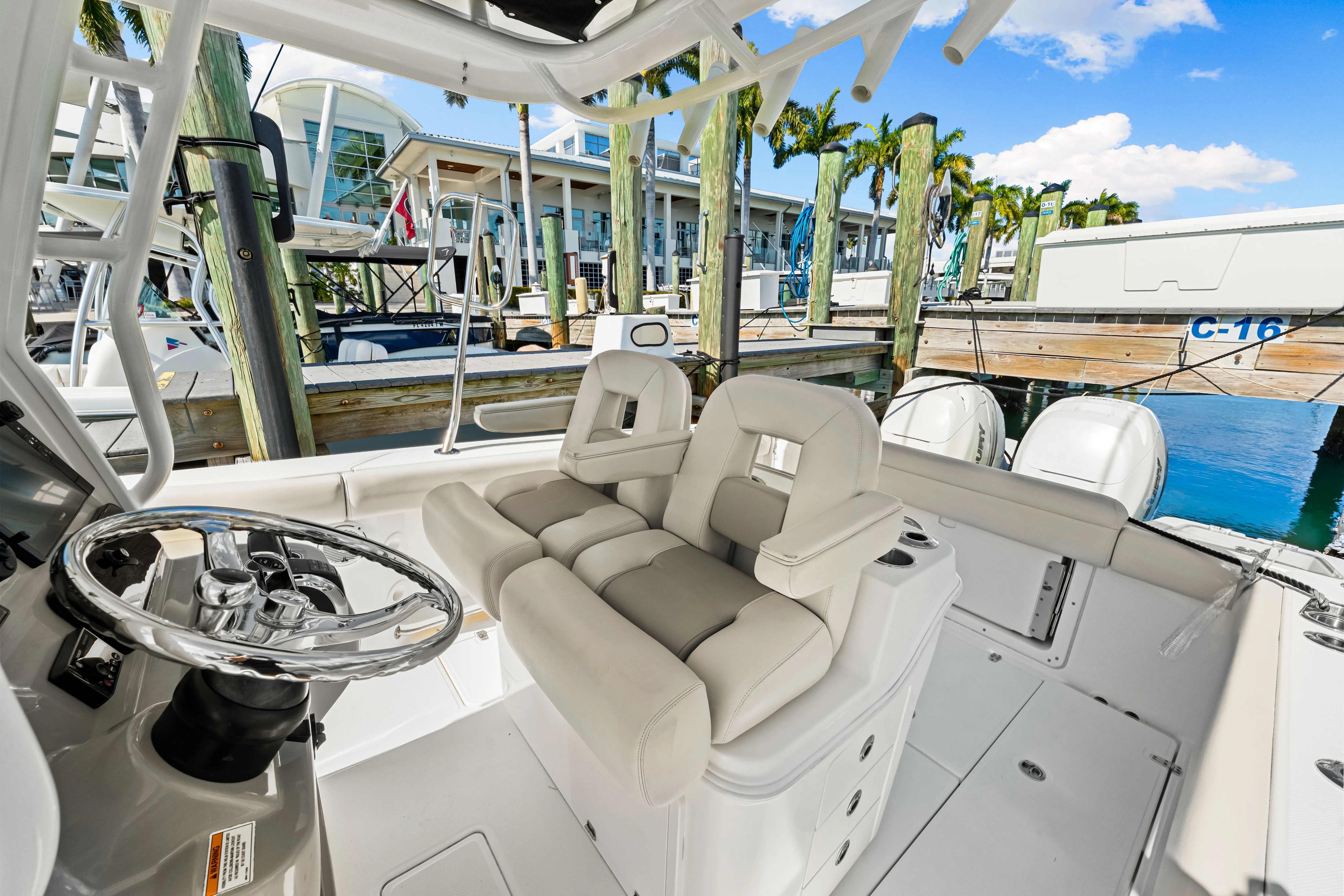 2017 Boston Whaler 280 OUTRAGE Image Thumbnail #25