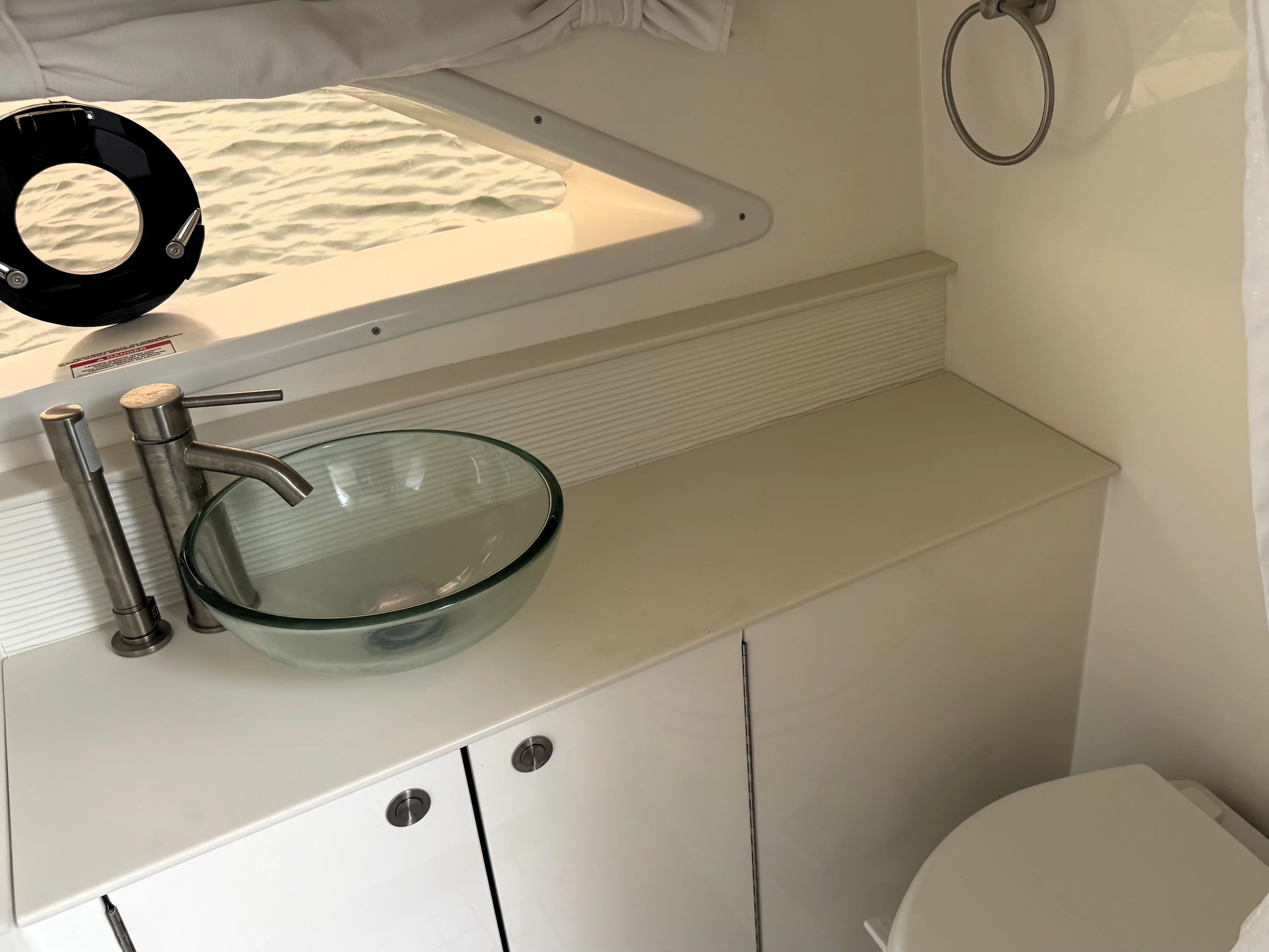 2023 Sea Ray 320 SUNDANCER Image Thumbnail #37