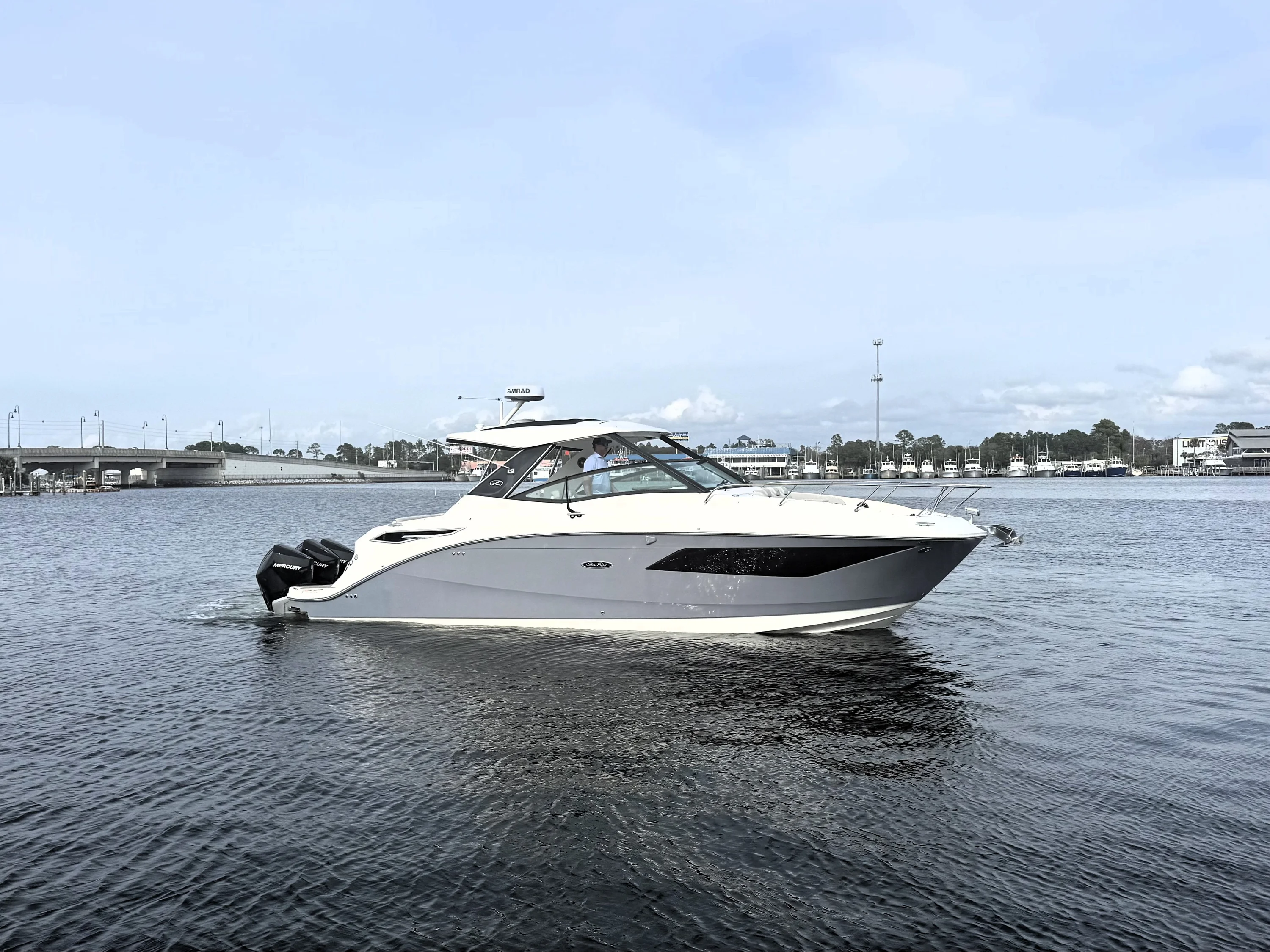 2023 Sea Ray 320 SUNDANCER Image Thumbnail #43