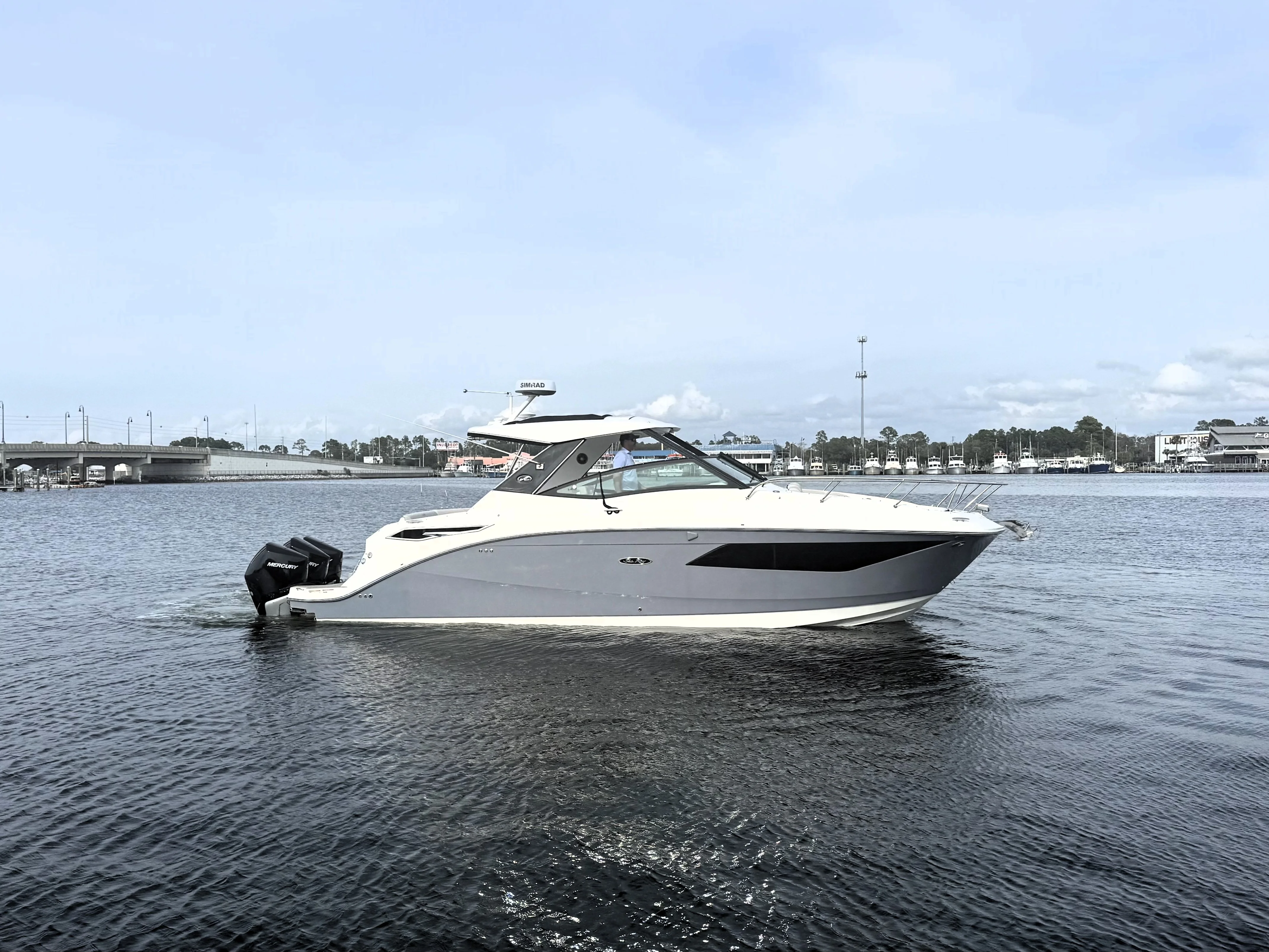 2023 Sea Ray 320 SUNDANCER Image Thumbnail #46