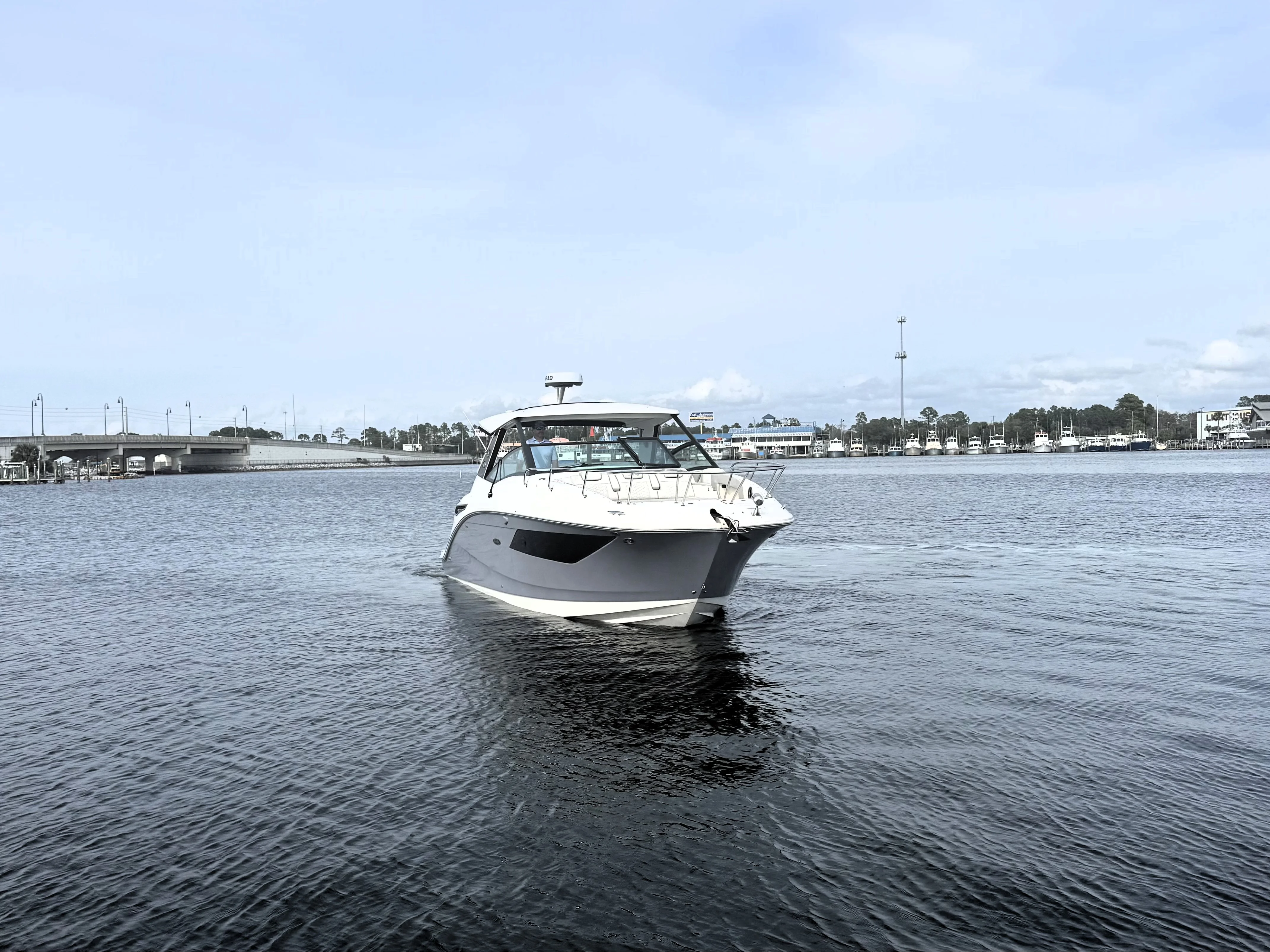 2023 Sea Ray 320 SUNDANCER Image Thumbnail #45