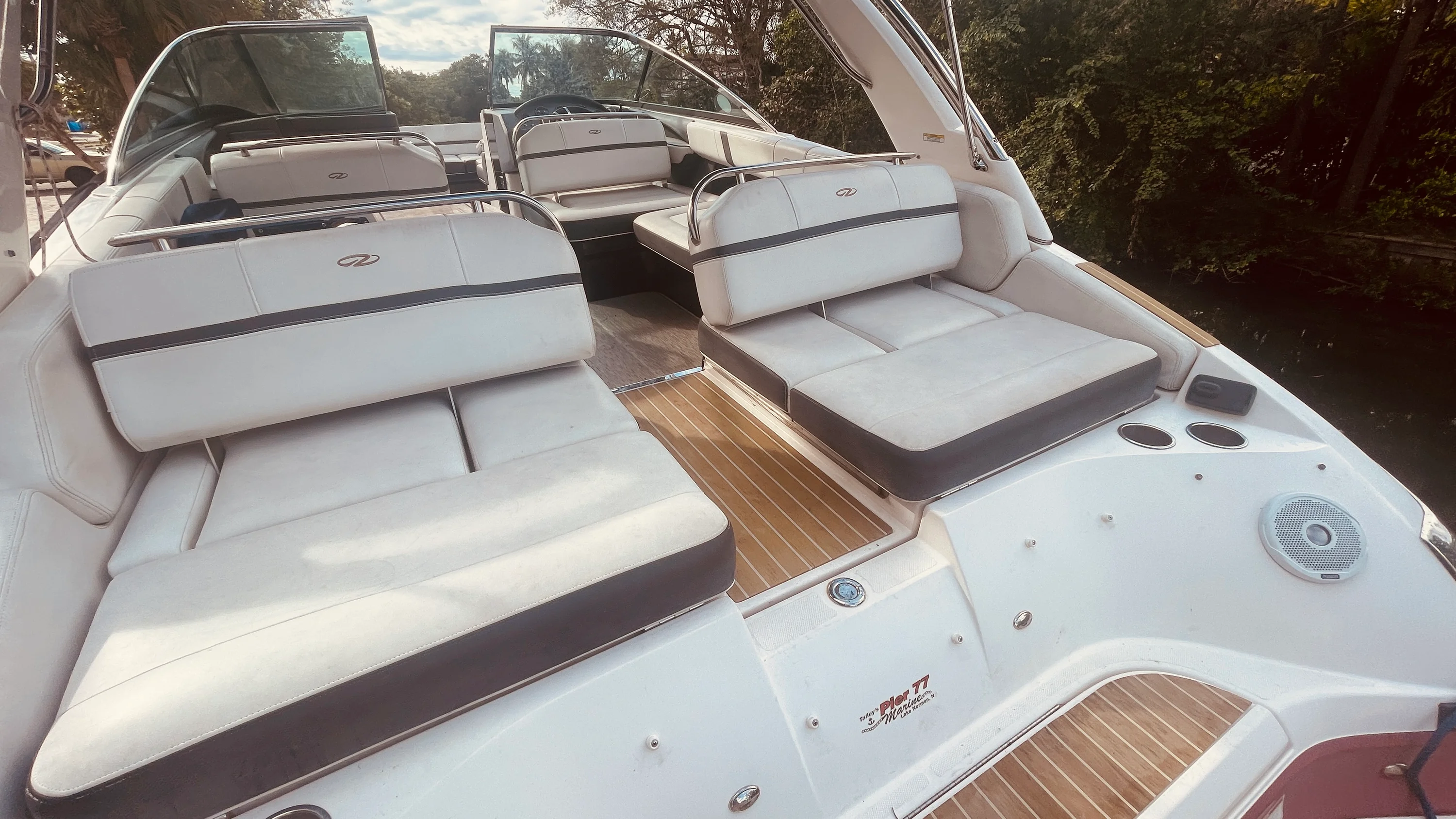 2016 Regal 2800 BOWRIDER Image Thumbnail #38