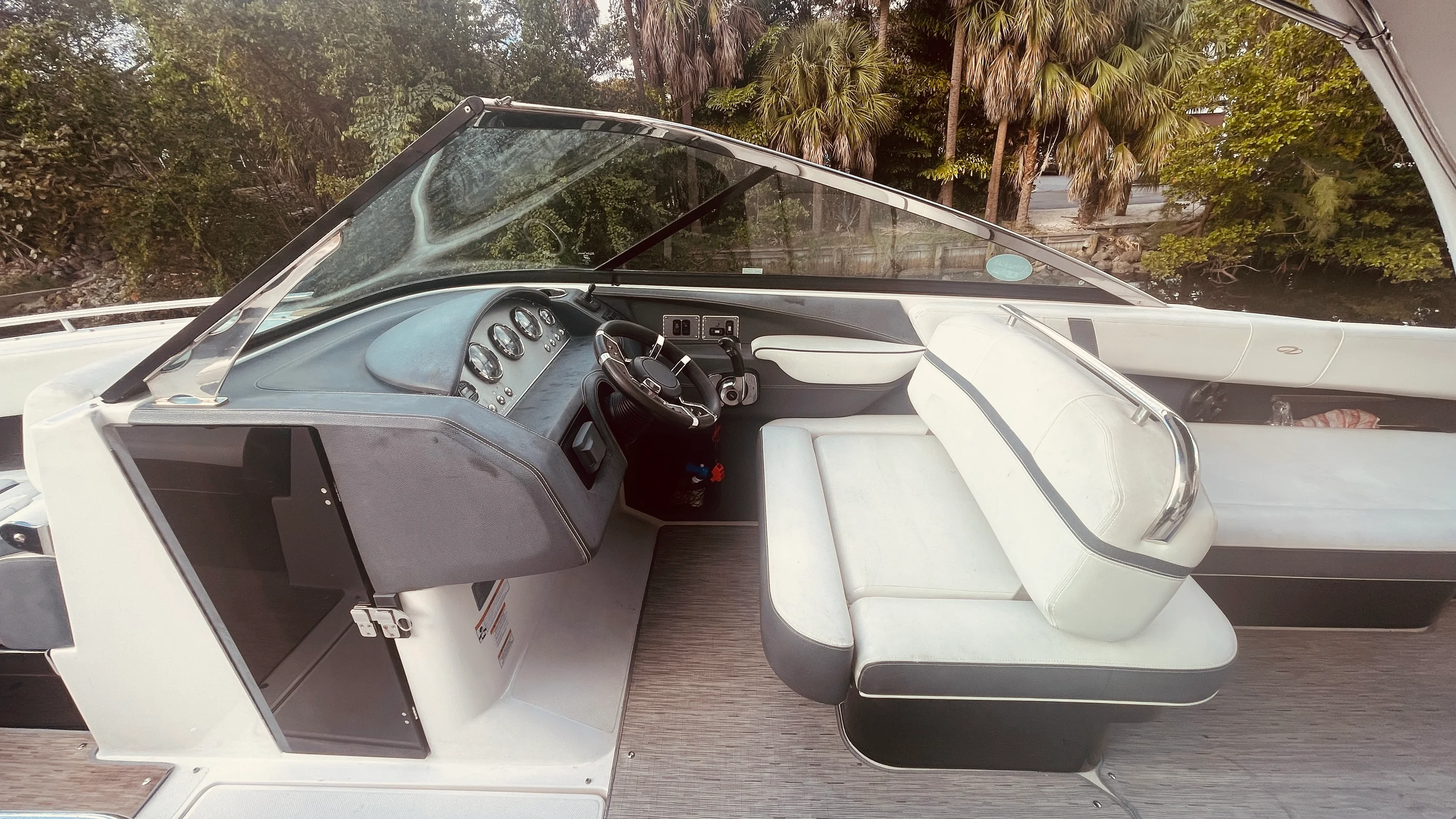 2016 Regal 2800 BOWRIDER Image Thumbnail #34