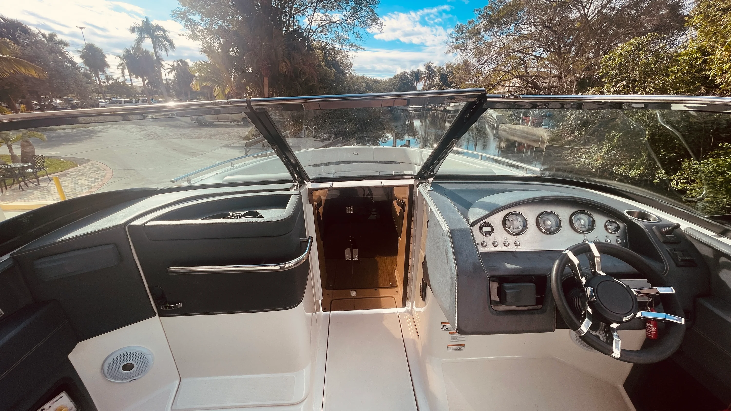 2016 Regal 2800 BOWRIDER Image Thumbnail #19