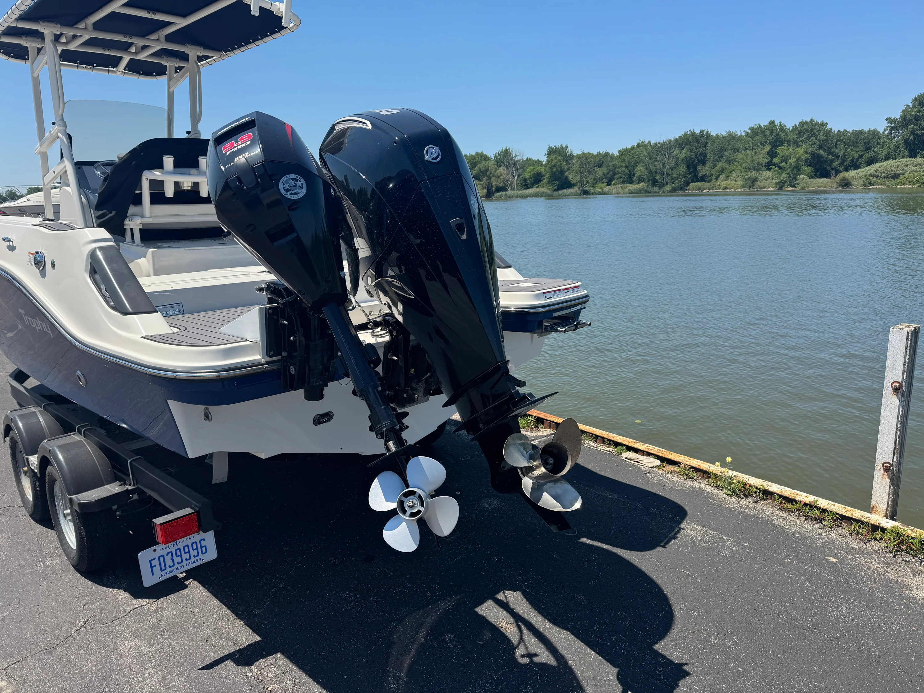 2023 Bayliner CC 22 TROPHY Image Thumbnail #1