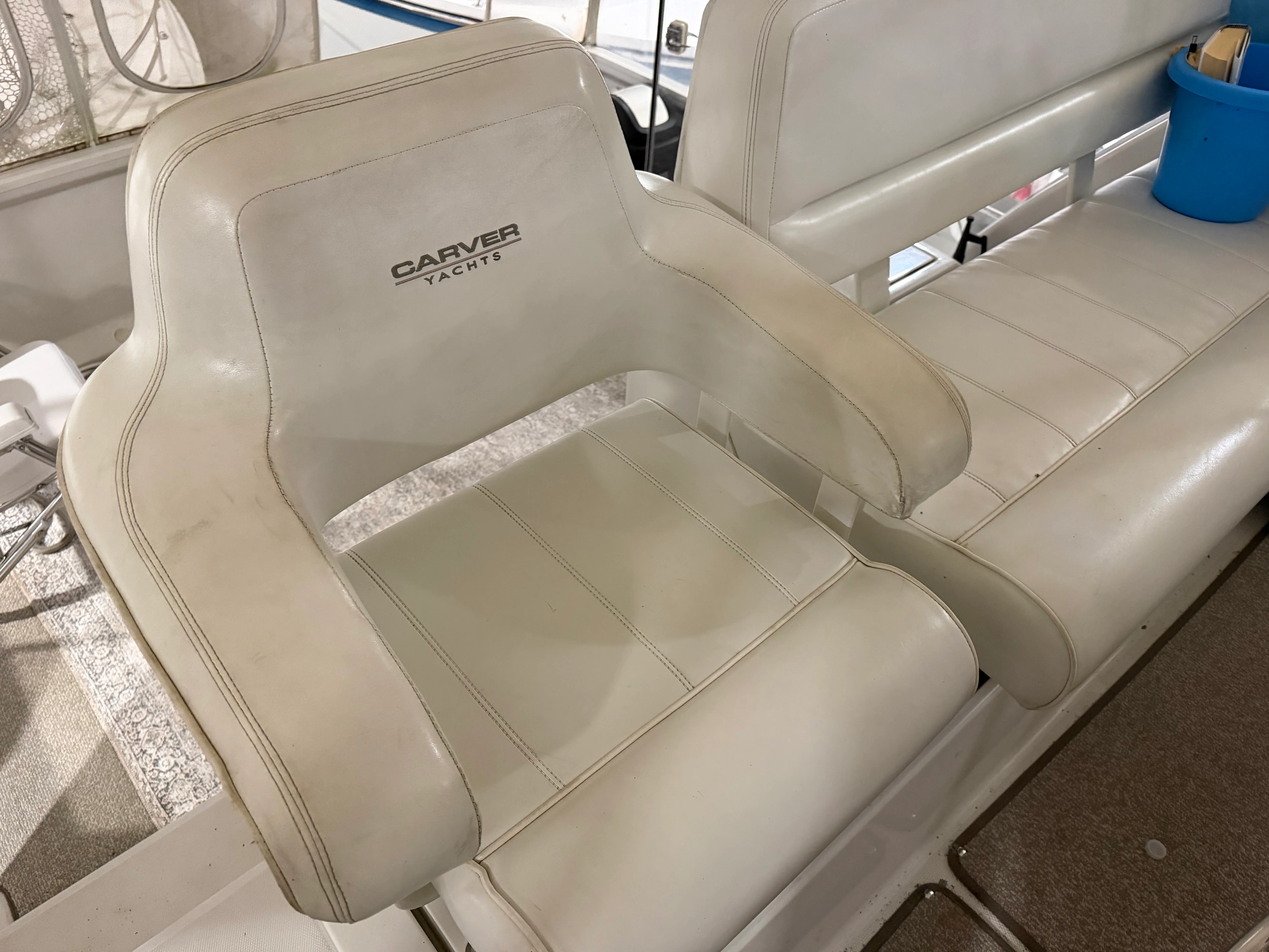 2001 Carver Yachts 356 AFT Image Thumbnail #14