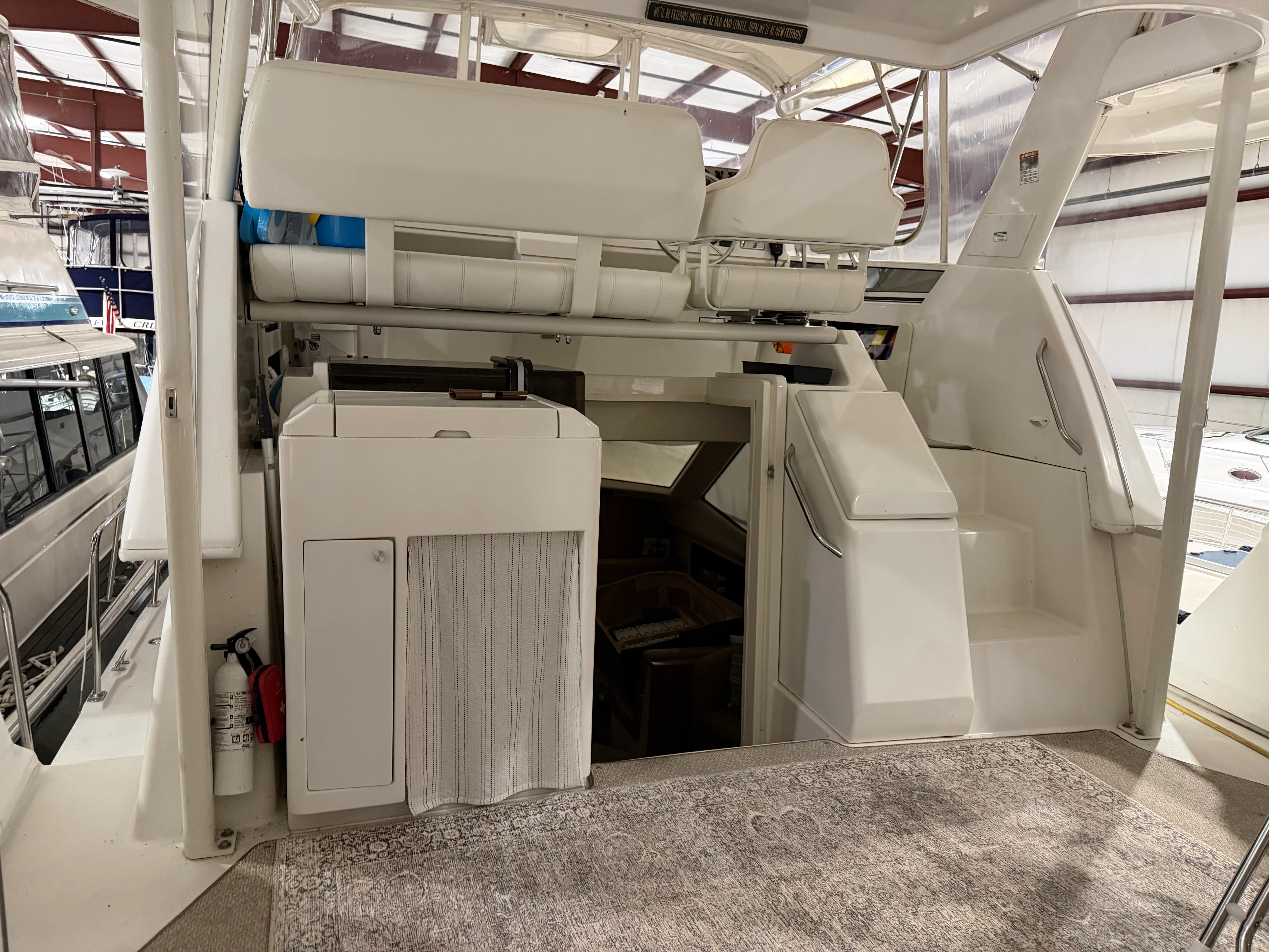 2001 Carver Yachts 356 AFT Image Thumbnail #7