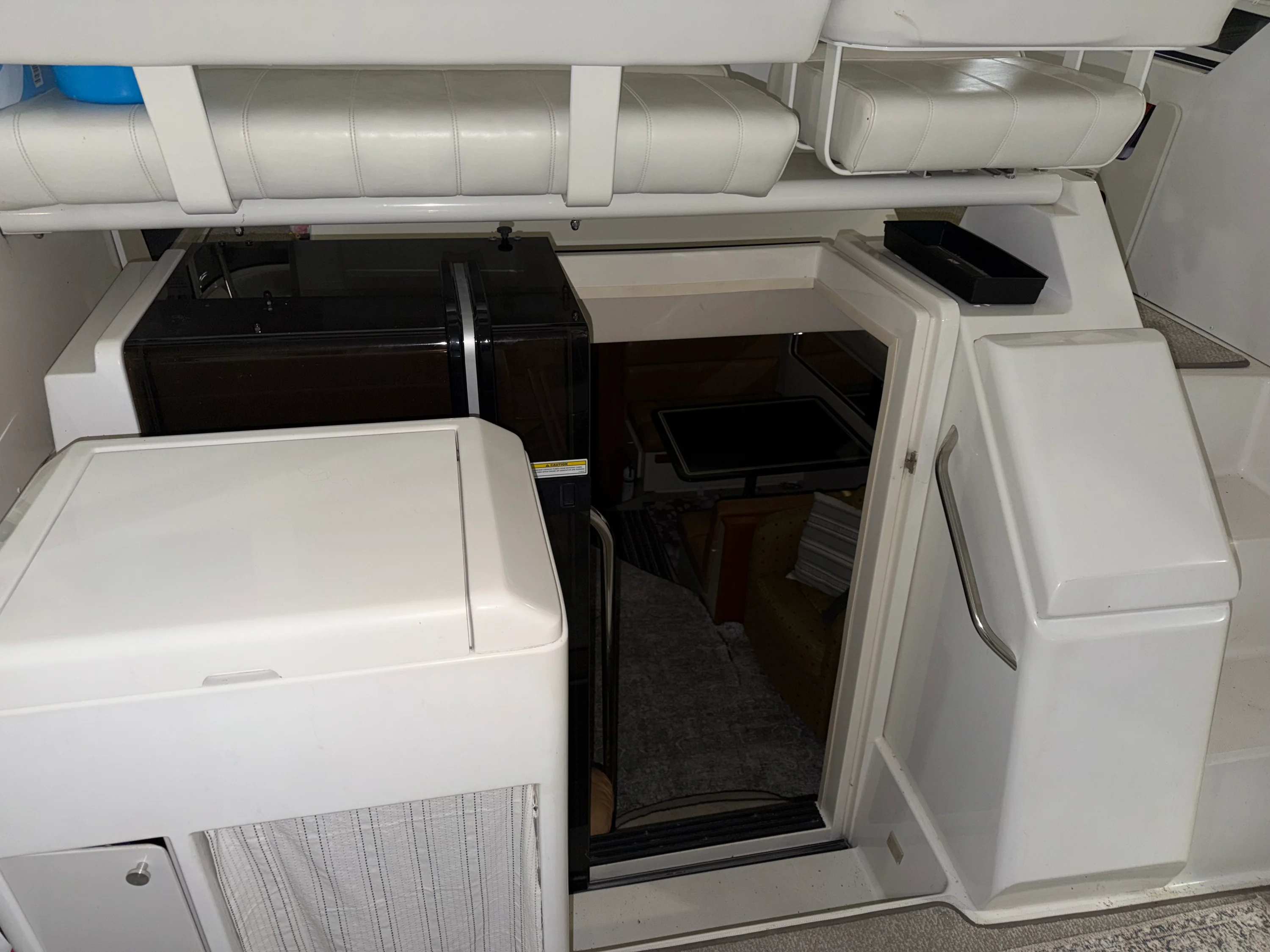 2001 Carver Yachts 356 AFT Image Thumbnail #35