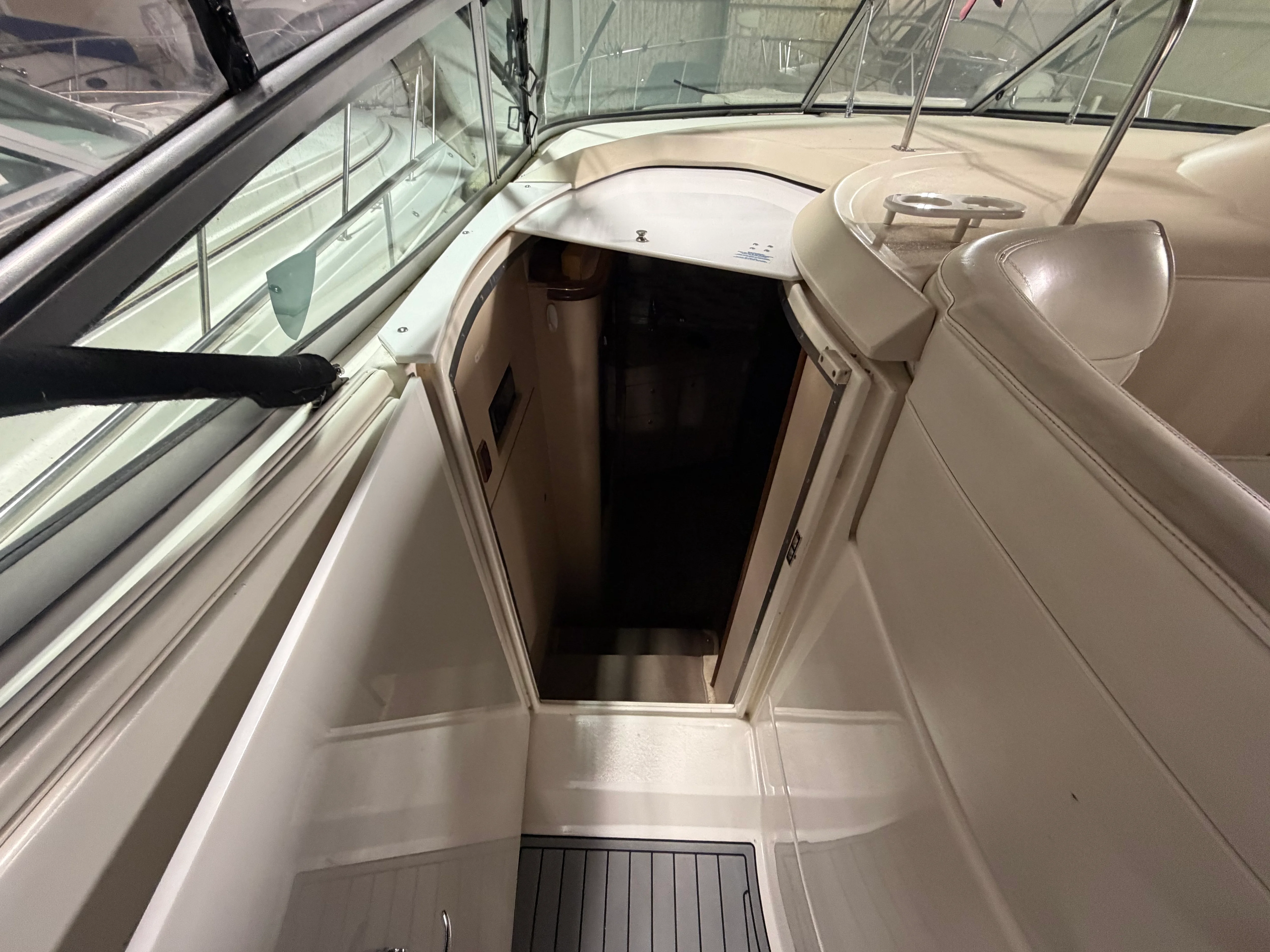 1999 Cruisers Yachts 3575 ESPRIT Image Thumbnail #20