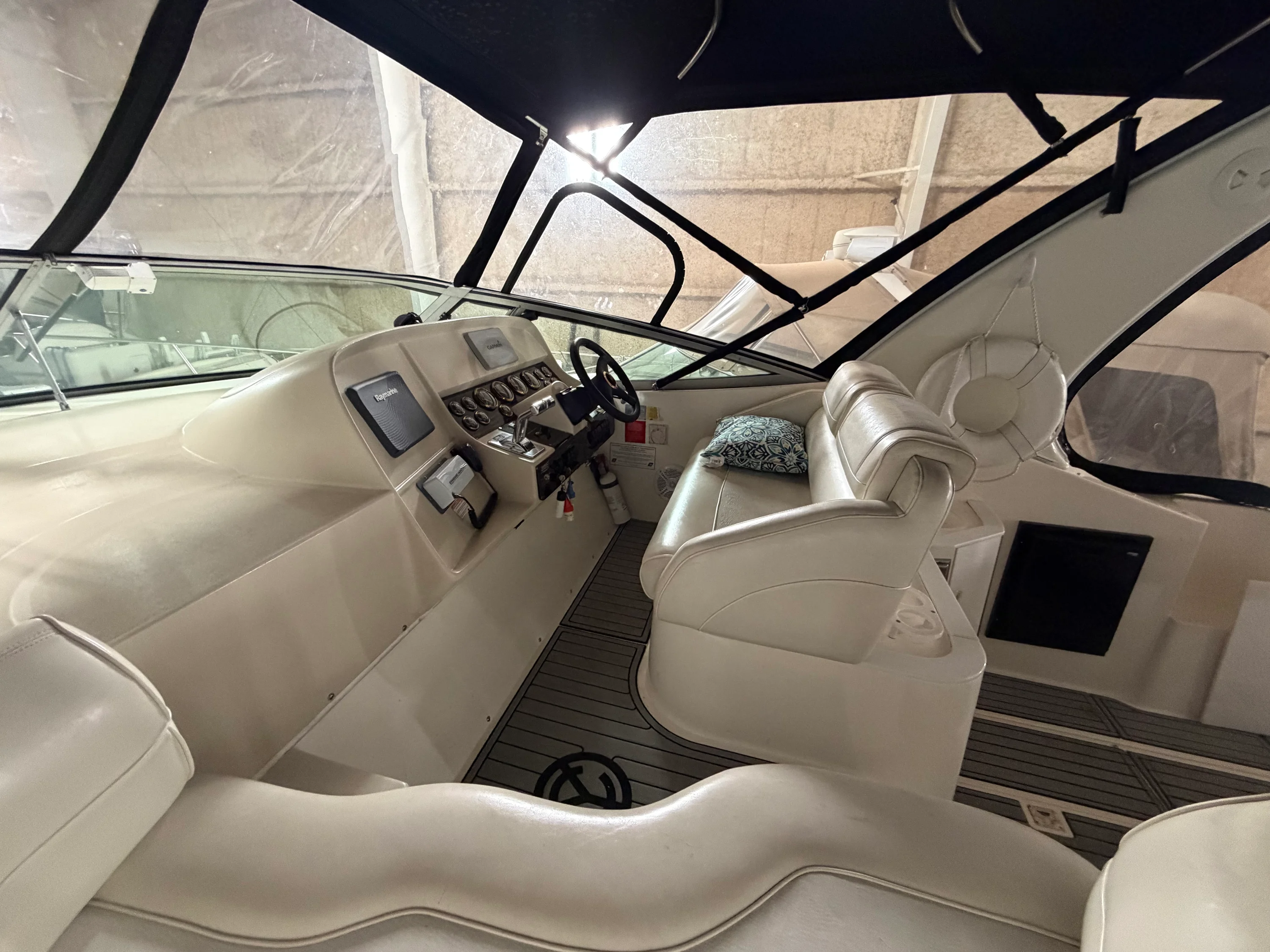 1999 Cruisers Yachts 3575 ESPRIT Image Thumbnail #19