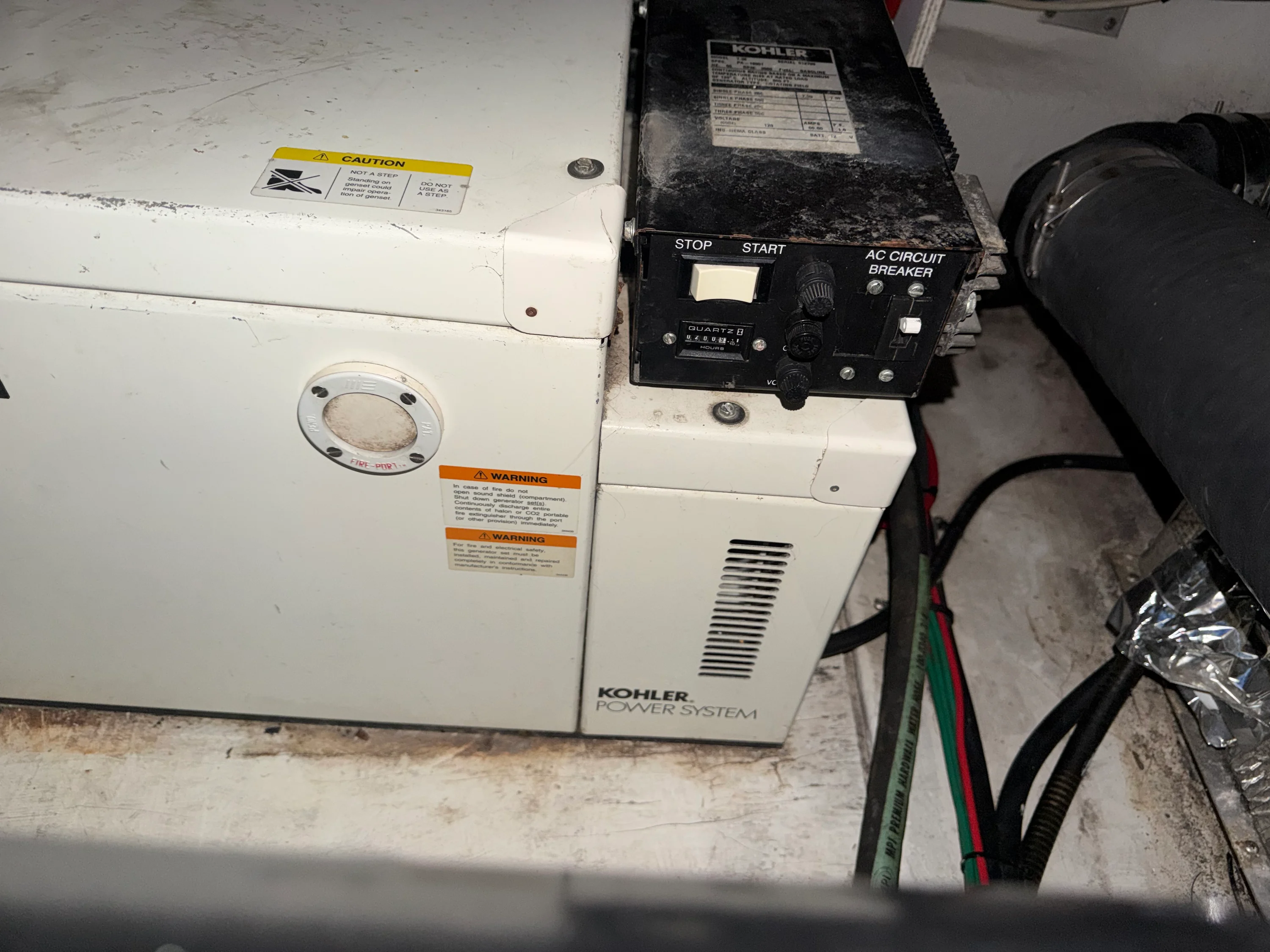 1999 Cruisers Yachts 3575 ESPRIT Image Thumbnail #32