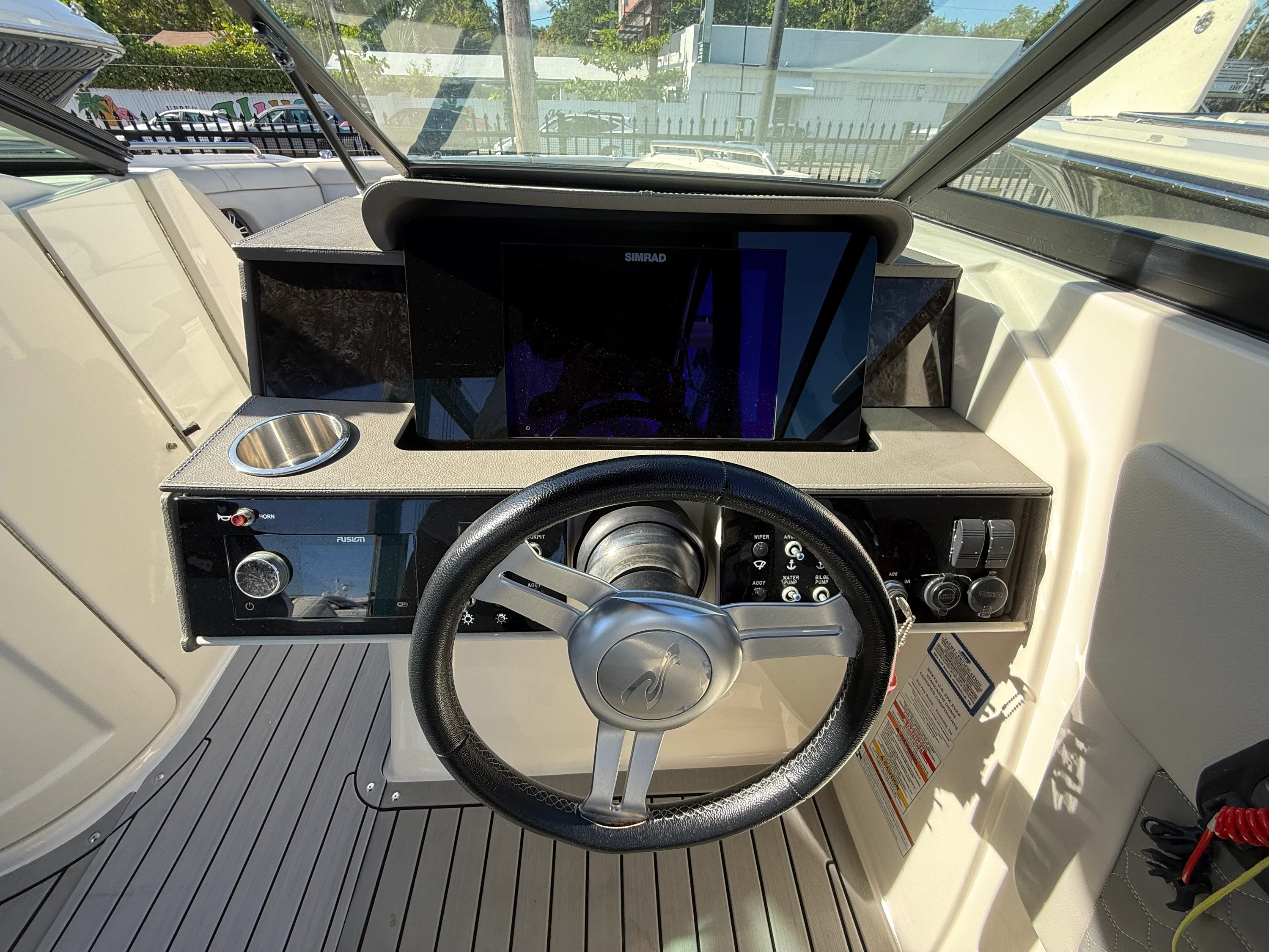 2021 Sea Ray SDX 270 Outboard Image Thumbnail #10