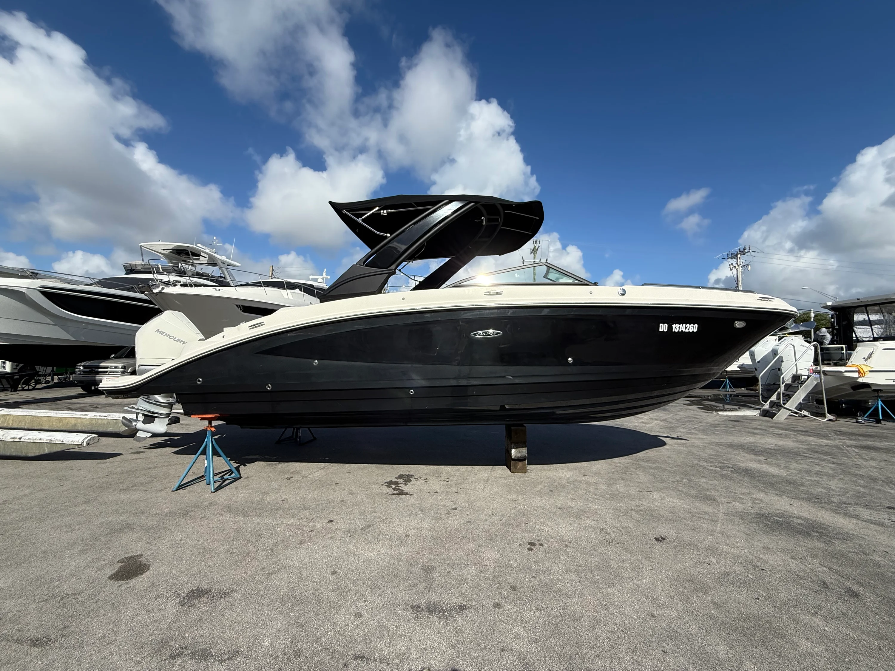 2021 Sea Ray SDX 270 Outboard Image Thumbnail #0