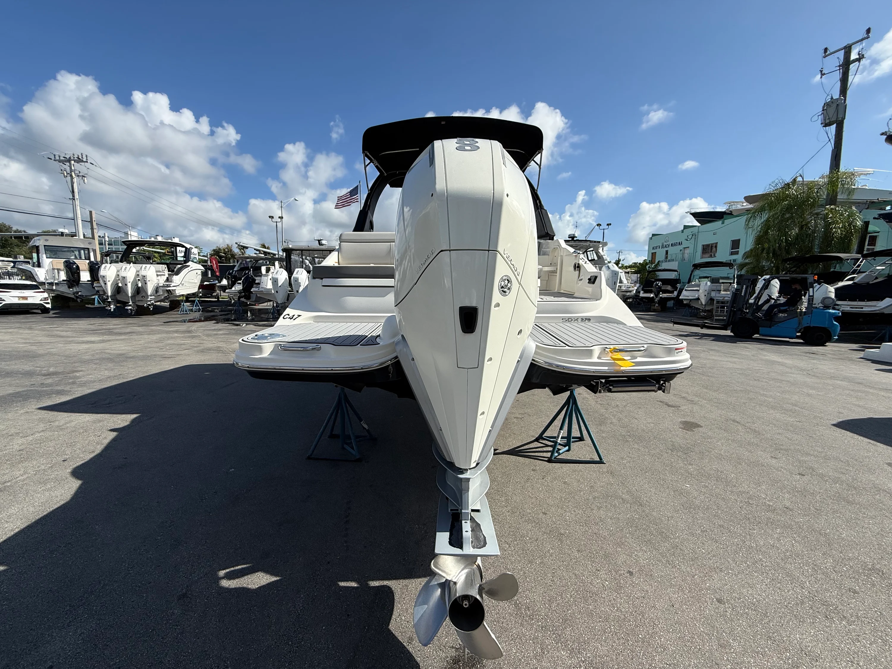 2021 Sea Ray SDX 270 Outboard Image Thumbnail #3