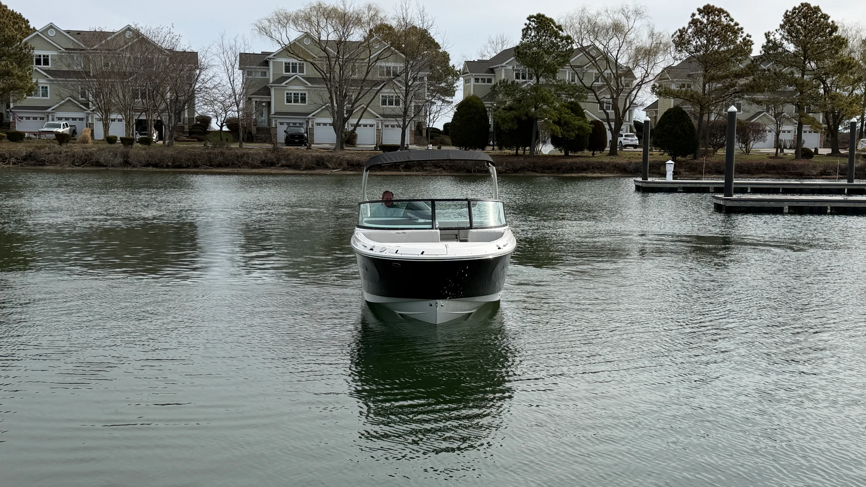 2026 Sea Ray SDX 270 Outboard Image Thumbnail #2