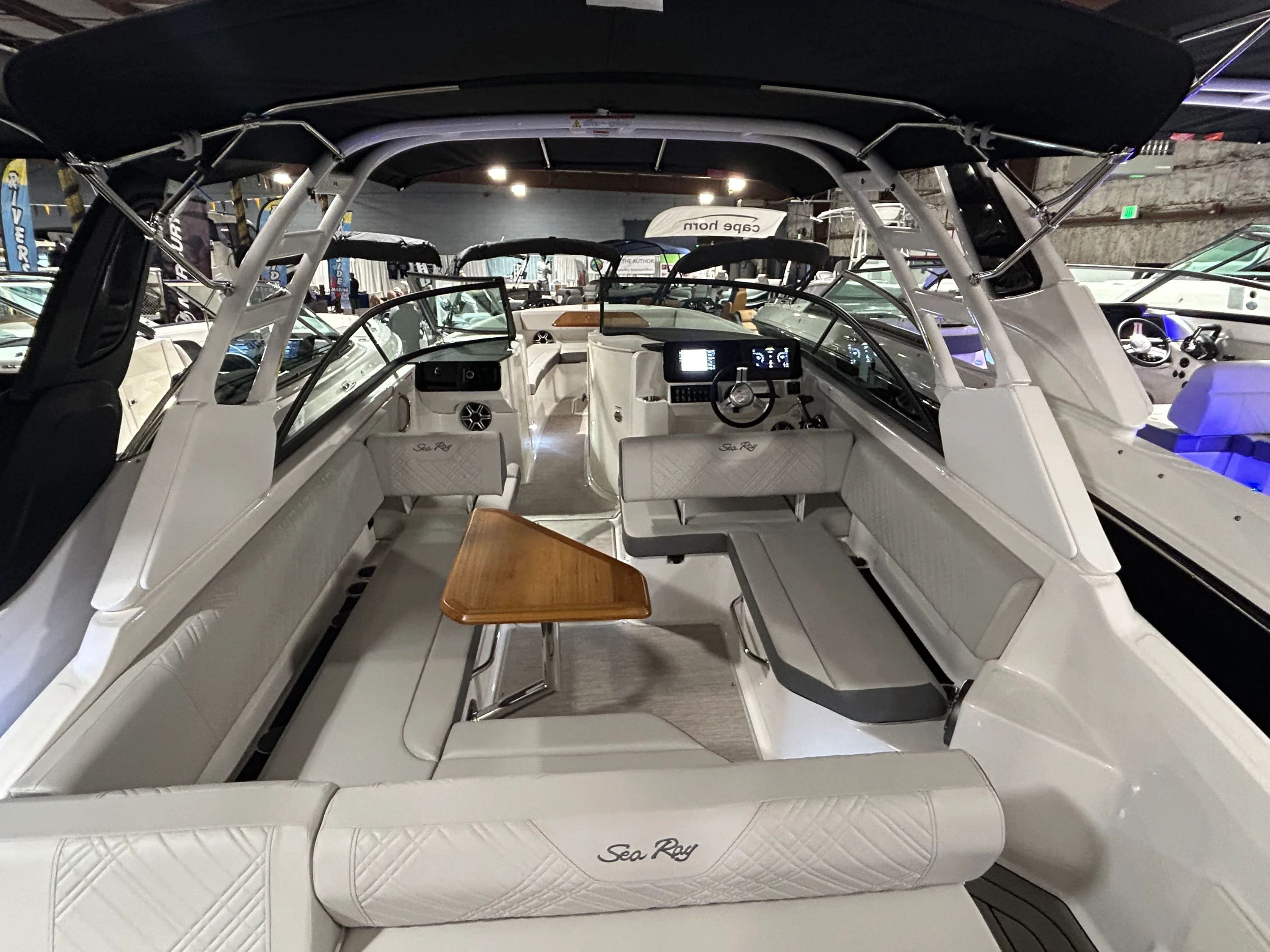 2026 Sea Ray SDX 270 Outboard Image Thumbnail #0