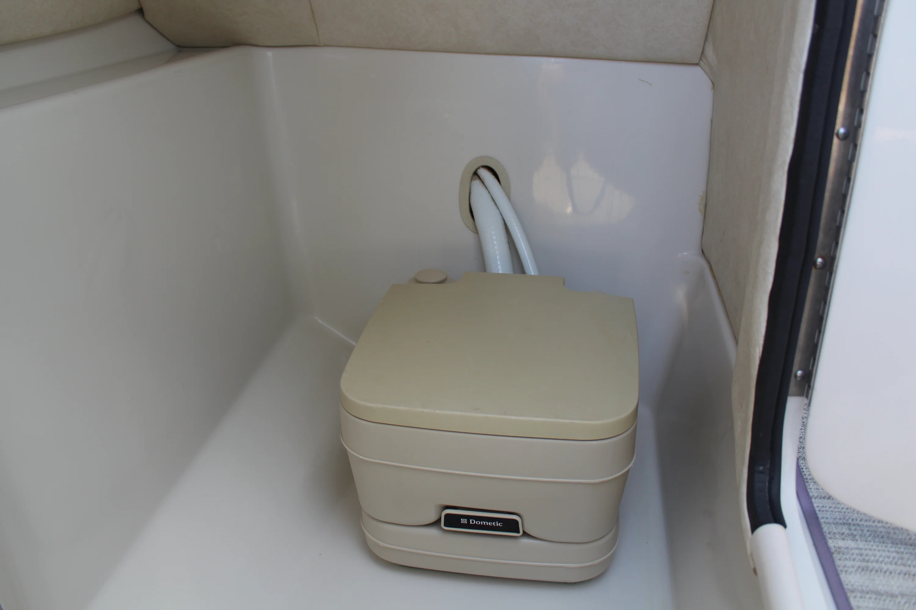 2008 Sea Ray 240 SUNDECK Image Thumbnail #26