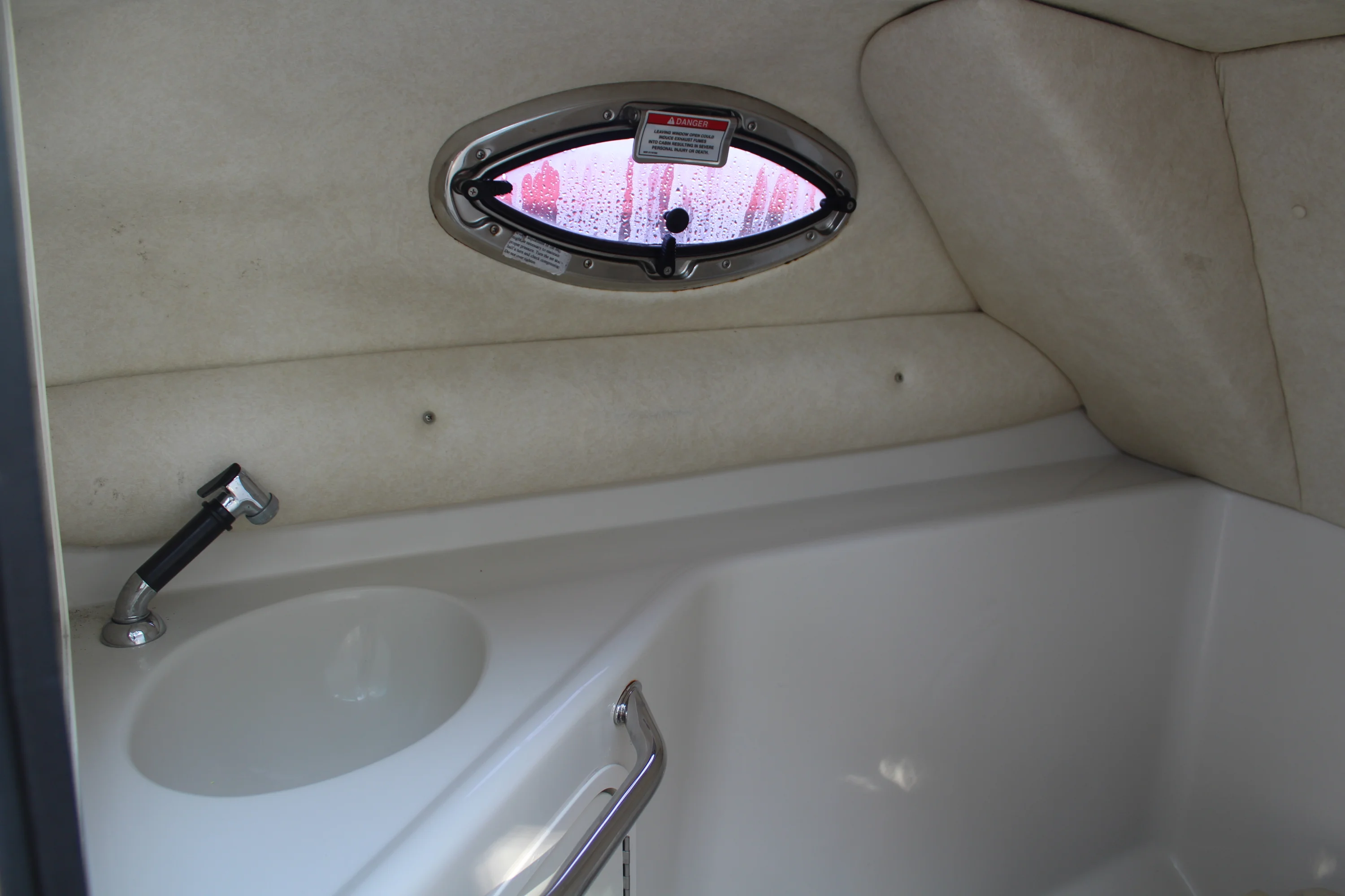 2008 Sea Ray 240 SUNDECK Image Thumbnail #25