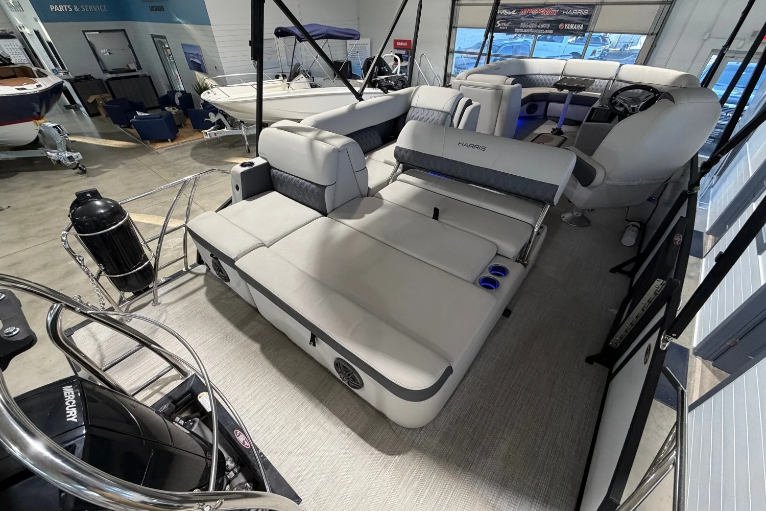 2023 Harris SUNLINER 230 Image Thumbnail #11