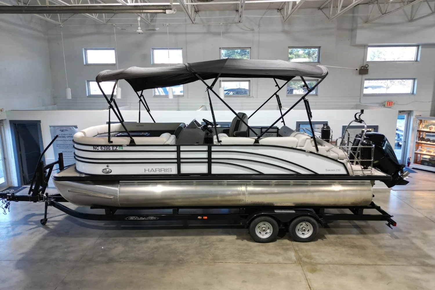 2023 Harris SUNLINER 230 Image Thumbnail #0