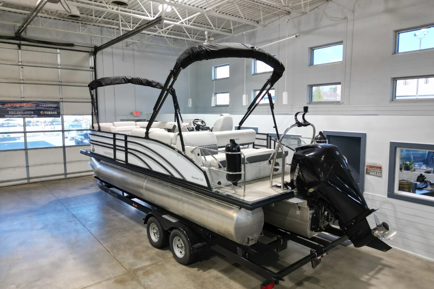 2023 Harris SUNLINER 230 Image Thumbnail #6