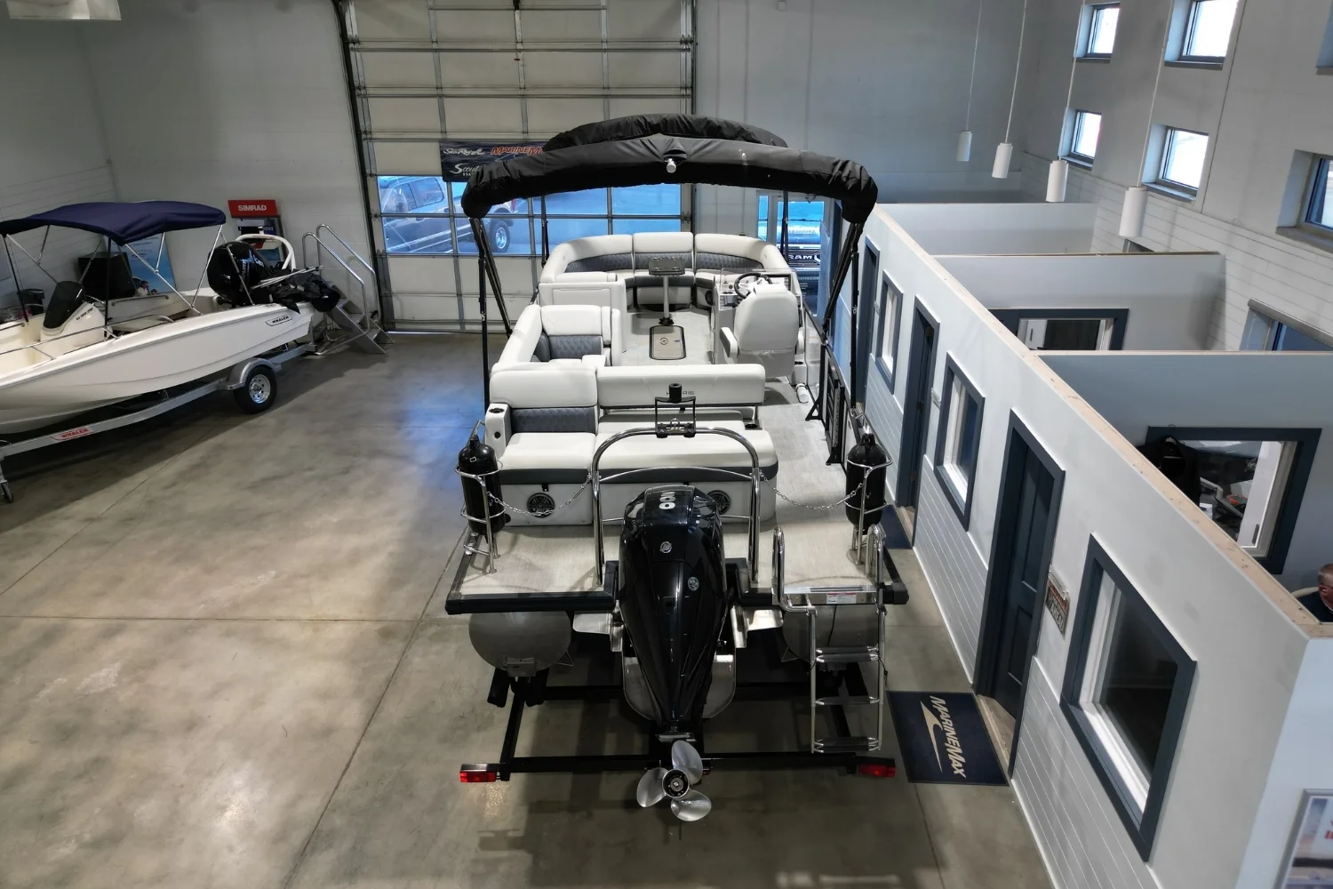 2023 Harris SUNLINER 230 Image Thumbnail #7