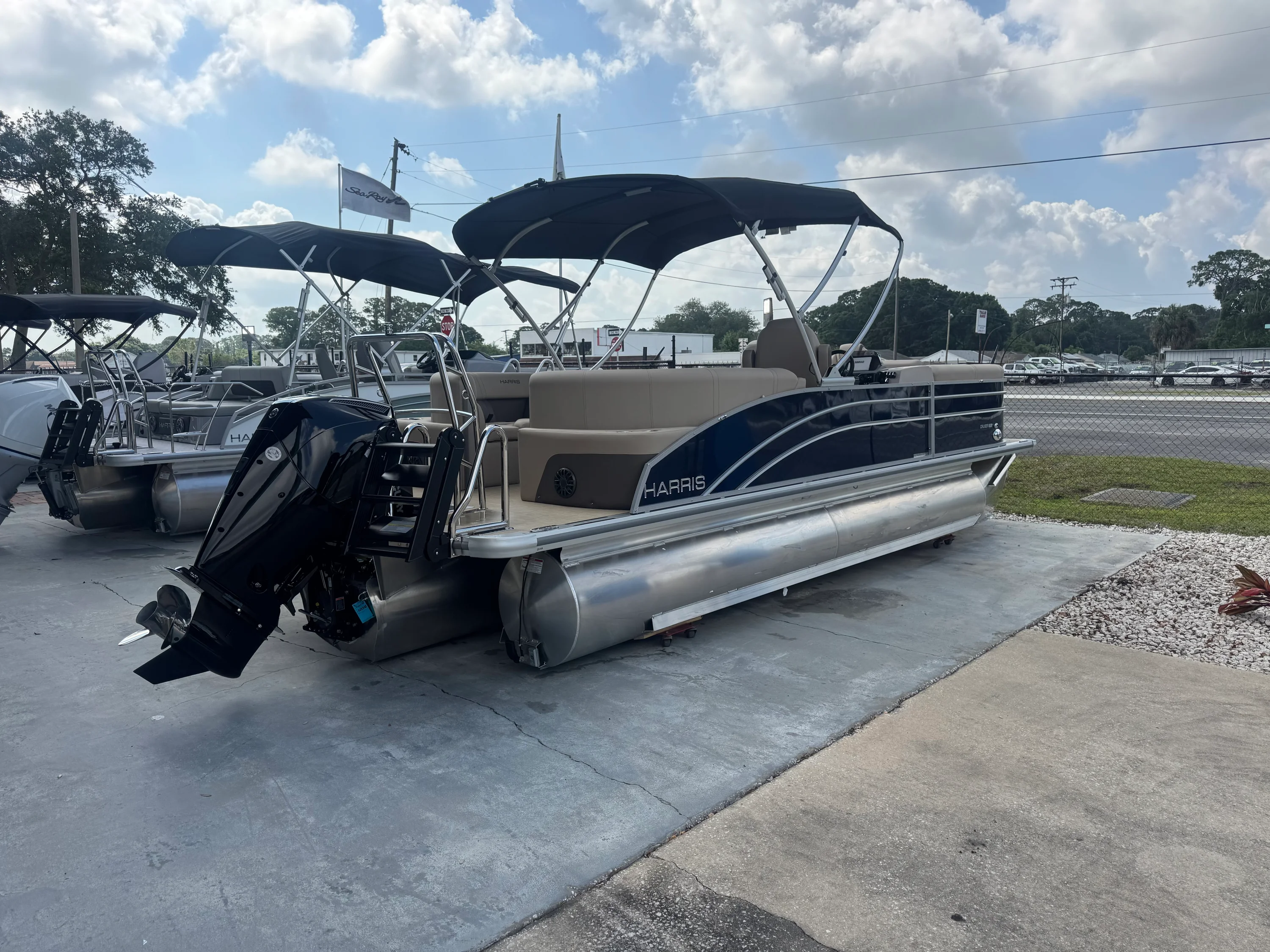 2026 Harris CRUISER 230 Image Thumbnail #2
