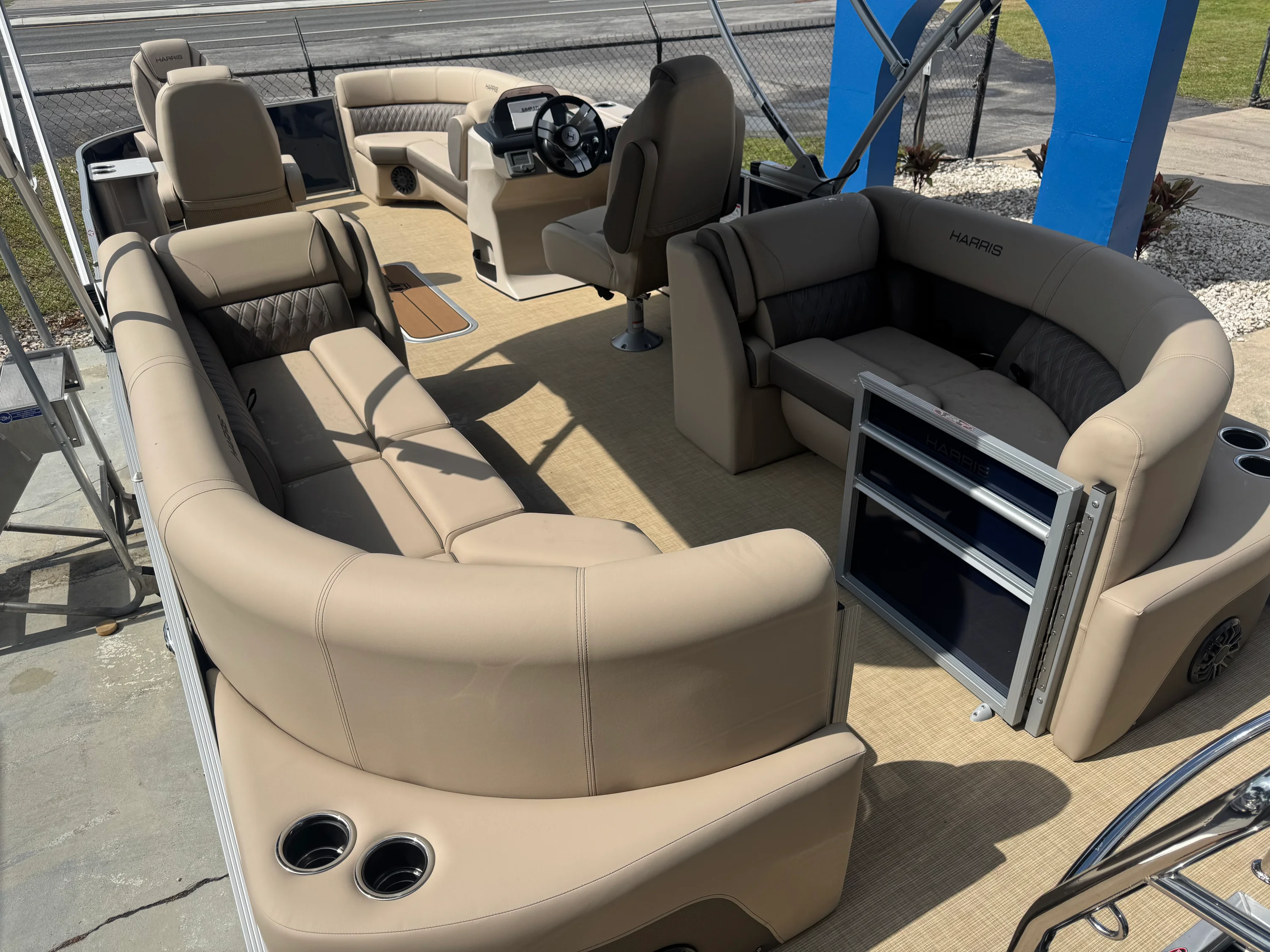 2026 Harris CRUISER 230 Image Thumbnail #5
