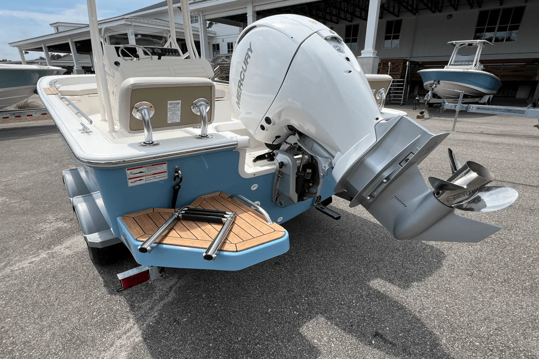 2025 Boston Whaler 190 MONTAUK Image Thumbnail #1