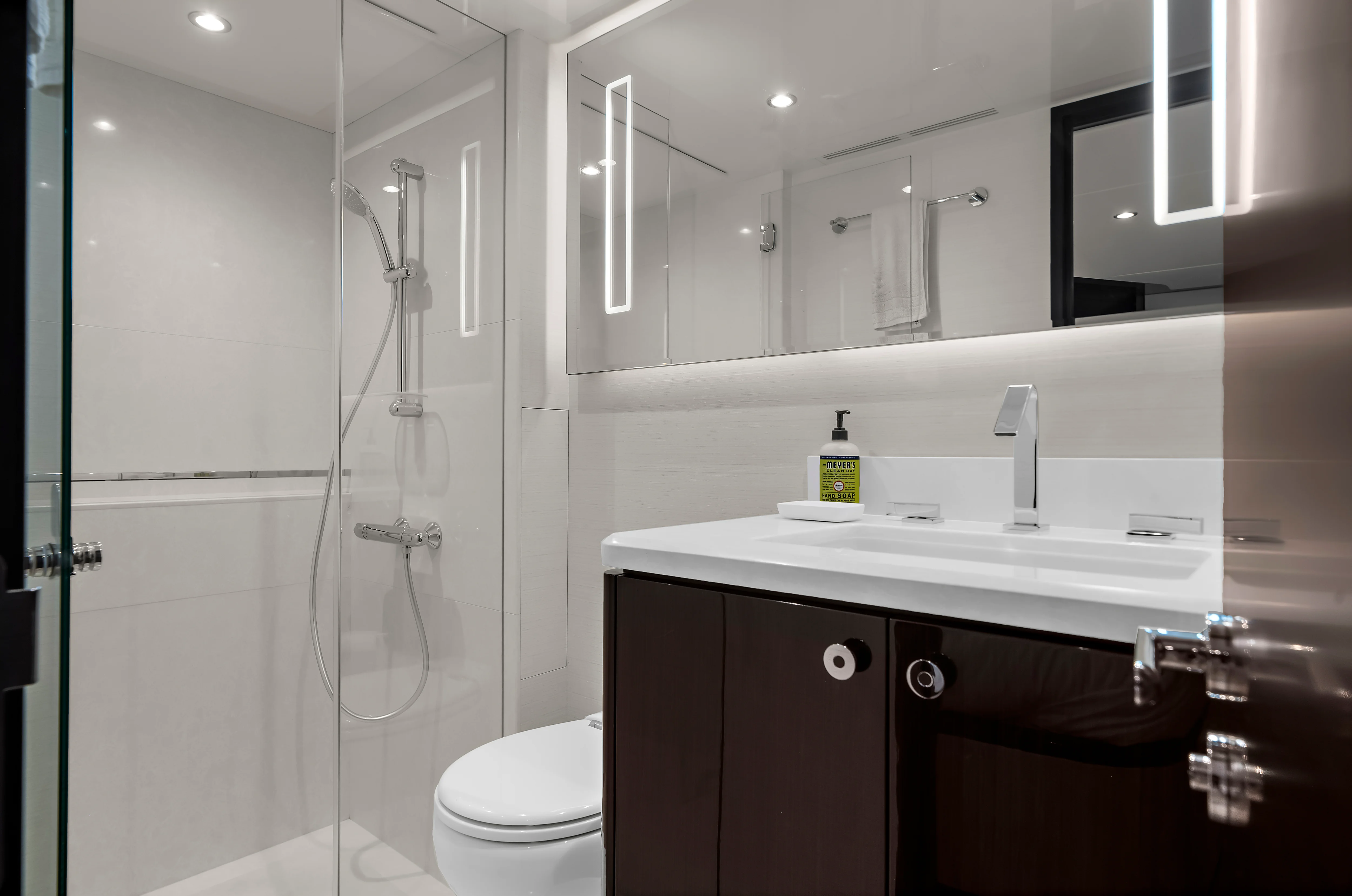 2024 Ocean Alexander 32 L Image Thumbnail #69