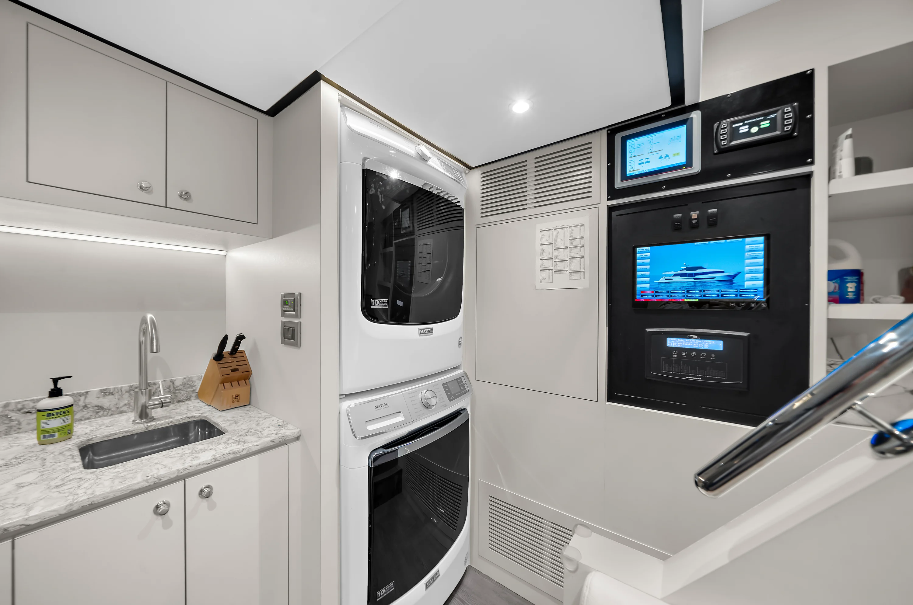 2024 Ocean Alexander 32L Image Thumbnail #88