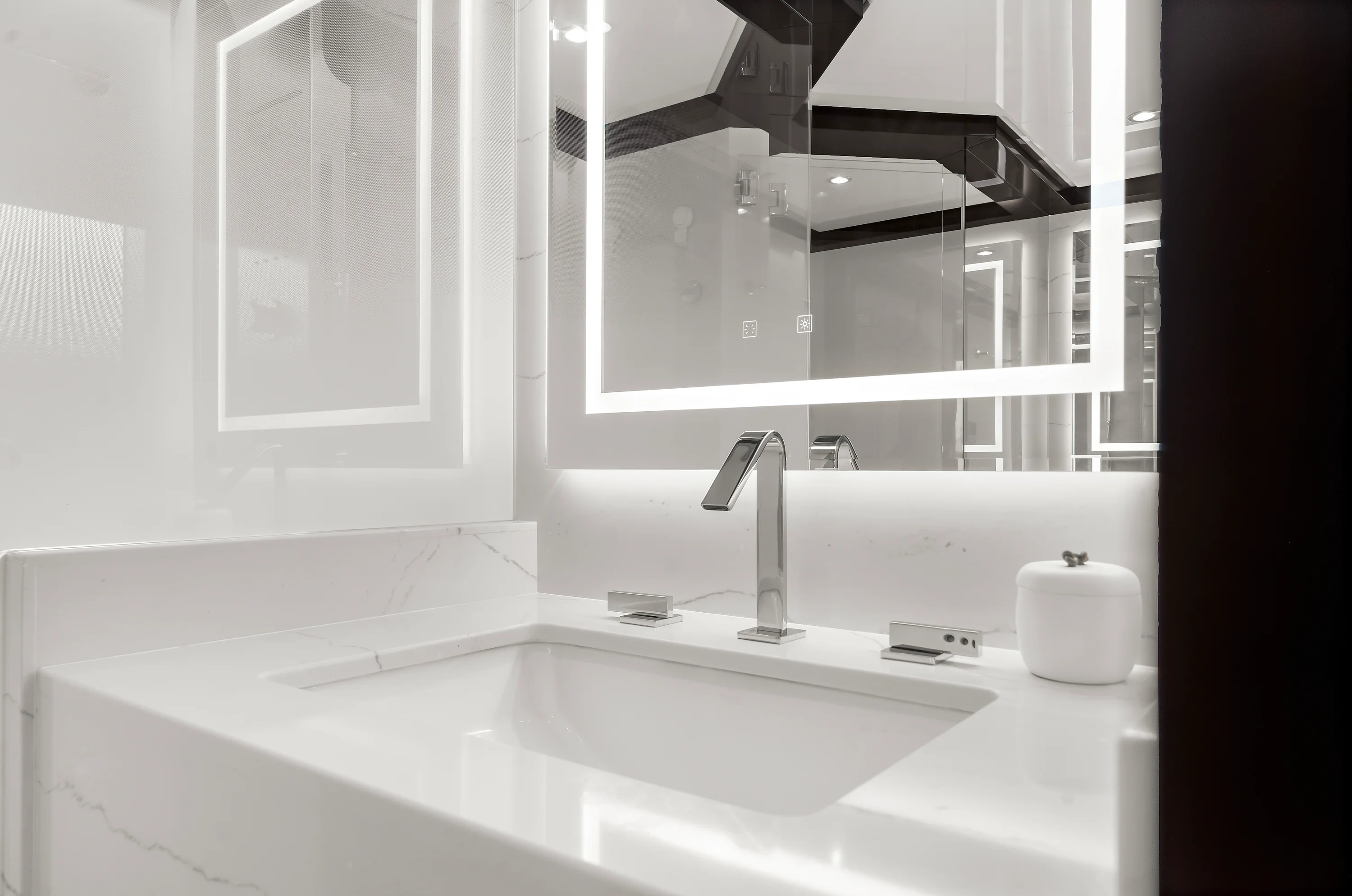 2024 Ocean Alexander 32 L Image Thumbnail #56