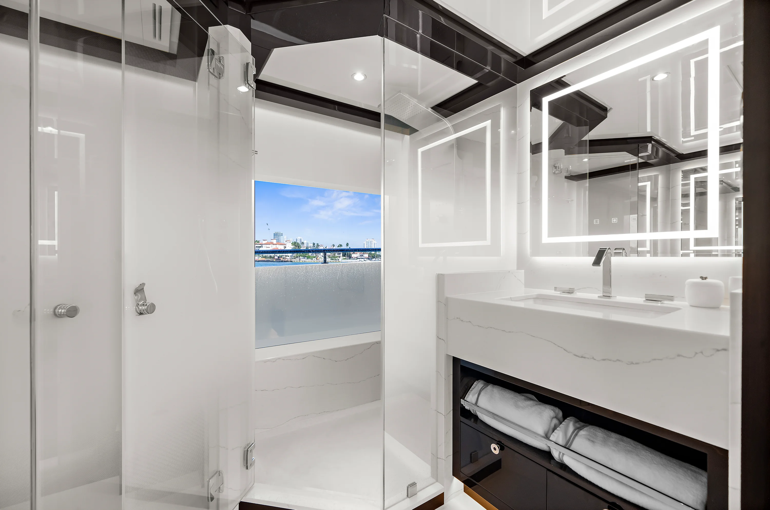 2024 Ocean Alexander 32 L Image Thumbnail #55