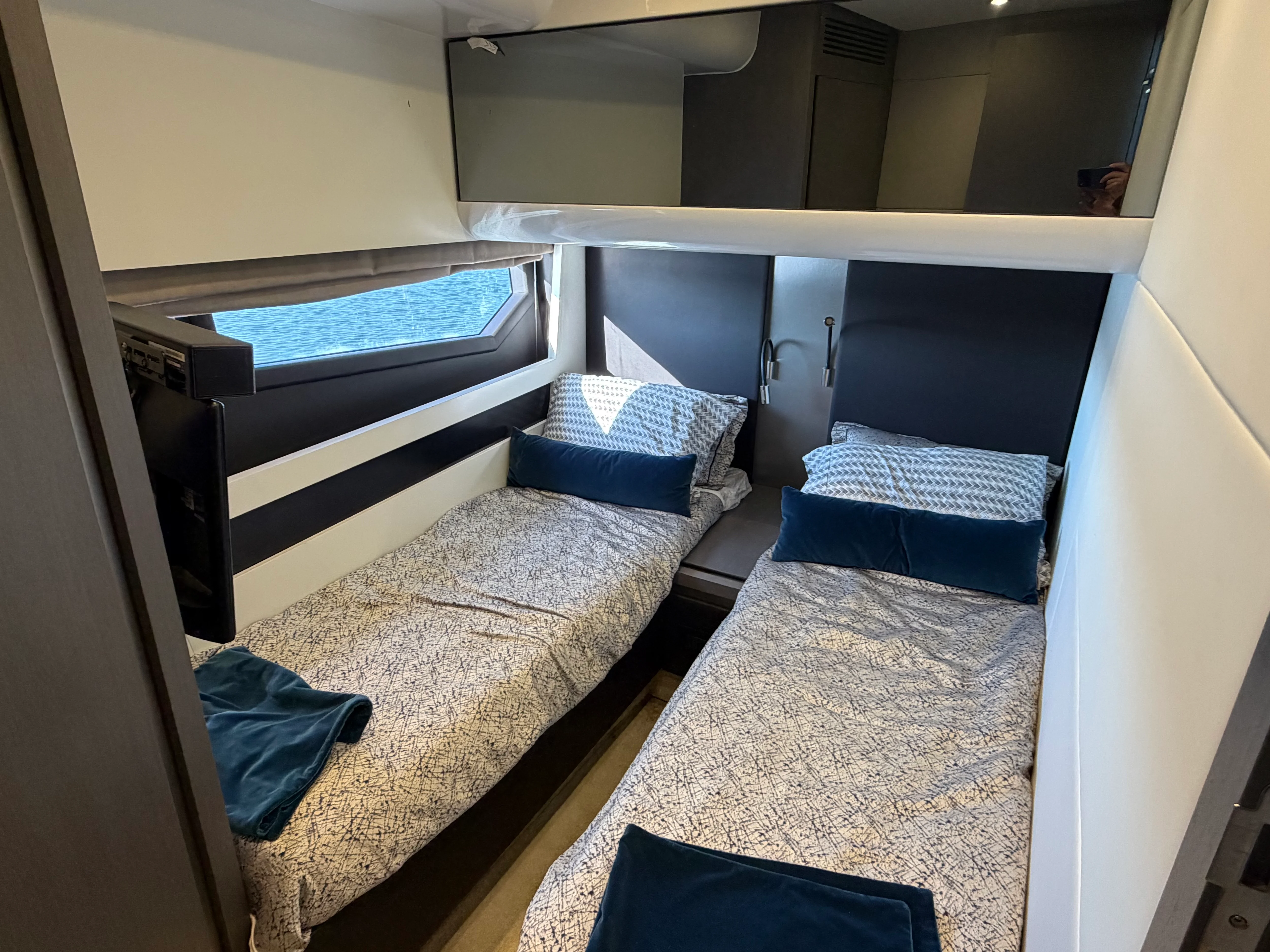 2019 Azimut S6 Image Thumbnail #28