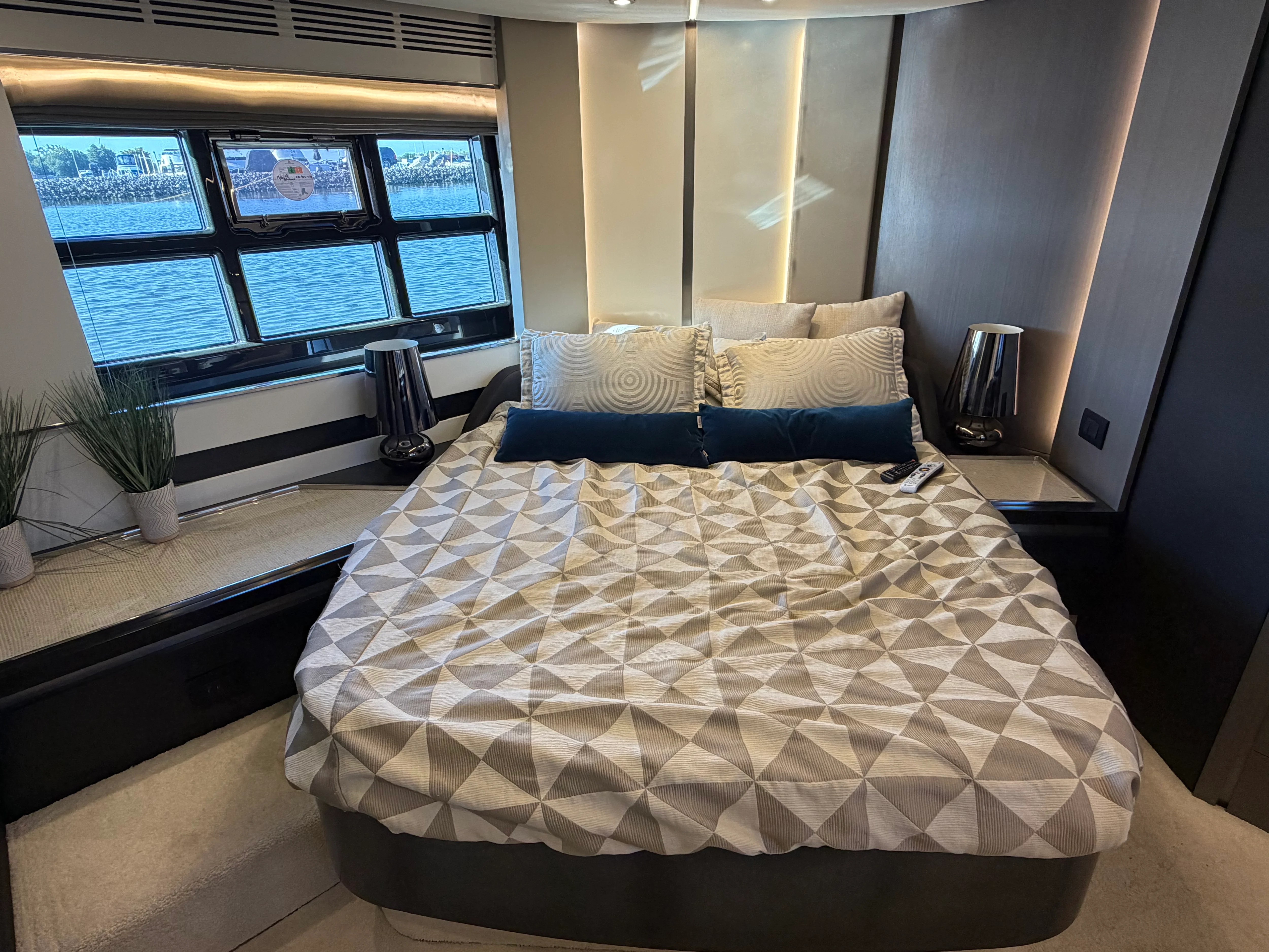 2019 Azimut S6 Image Thumbnail #29