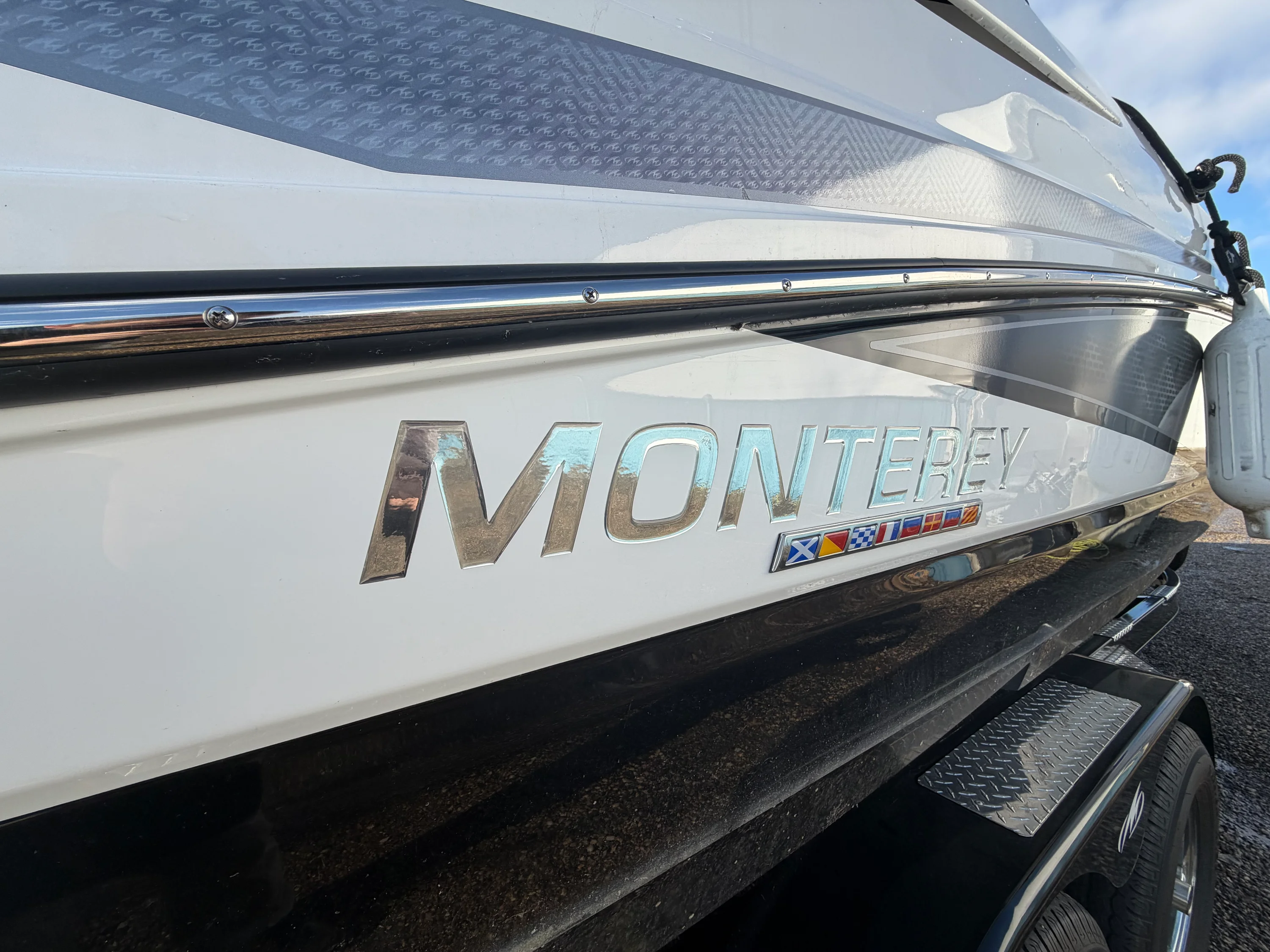 2023 Monterey M6 Image Thumbnail #8