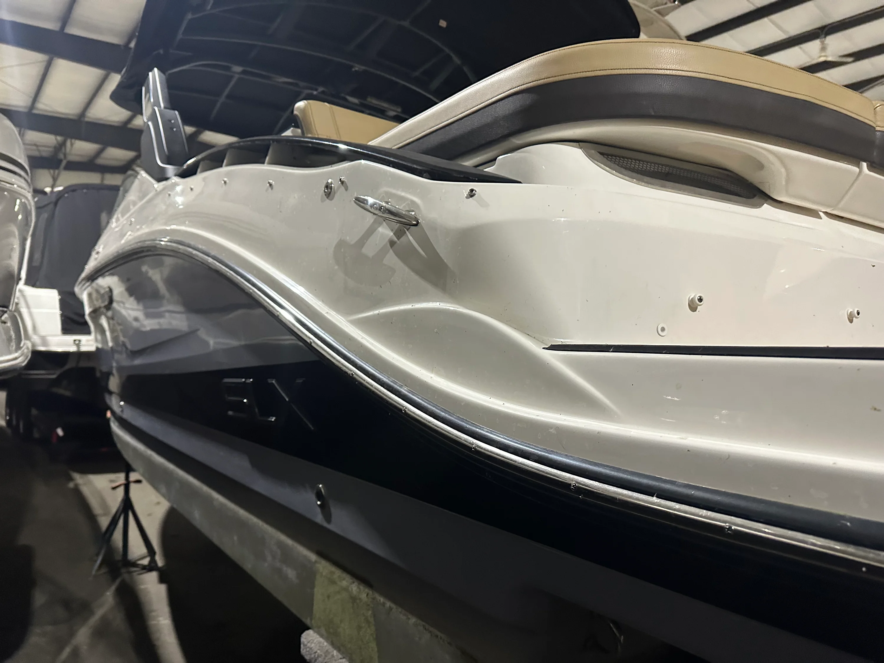 2025 Sea Ray SLX 280 Image Thumbnail #3