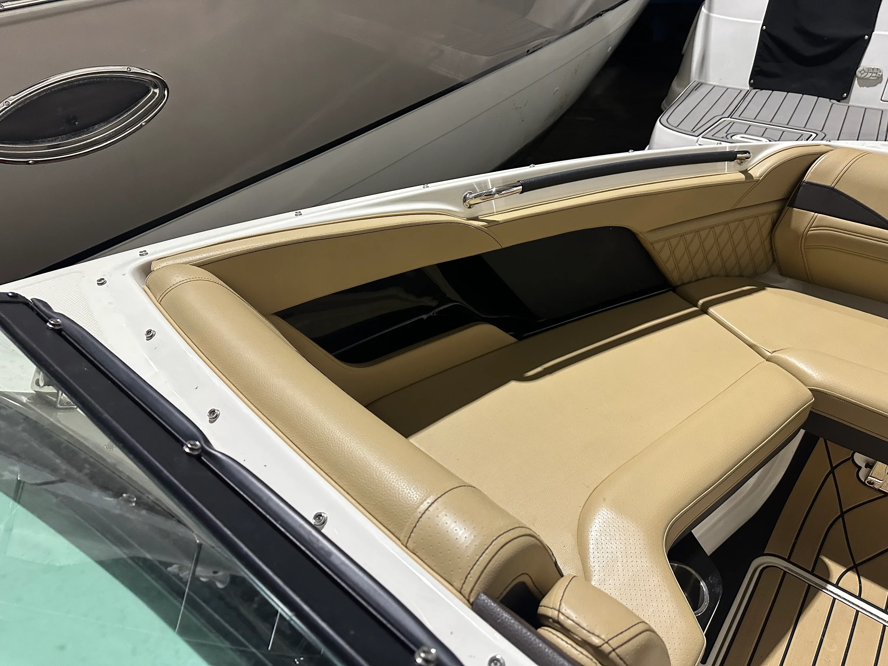 2025 Sea Ray SLX 280 Image Thumbnail #8