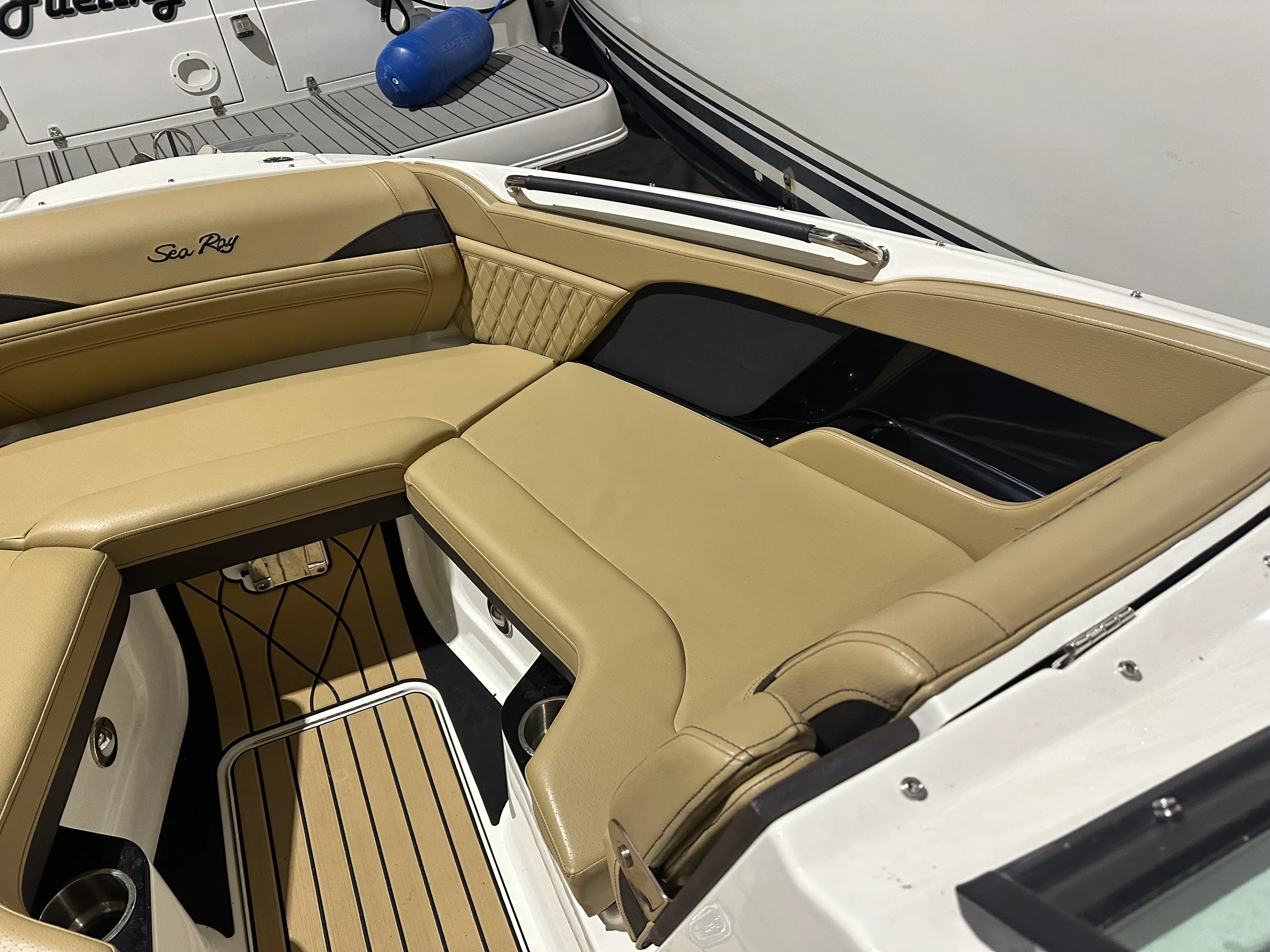 2025 Sea Ray SLX 280 Image Thumbnail #10