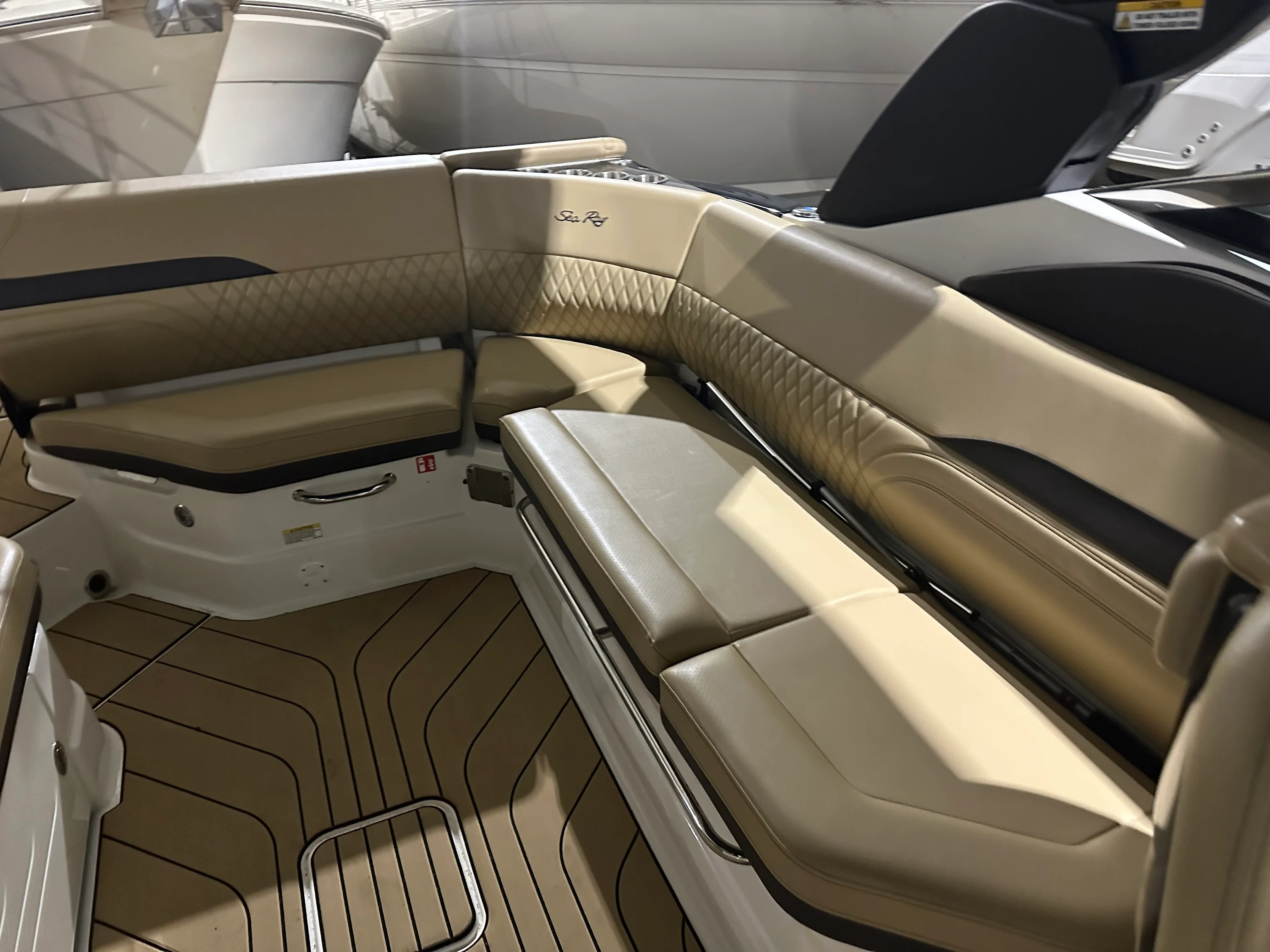 2025 Sea Ray SLX 280 Image Thumbnail #19