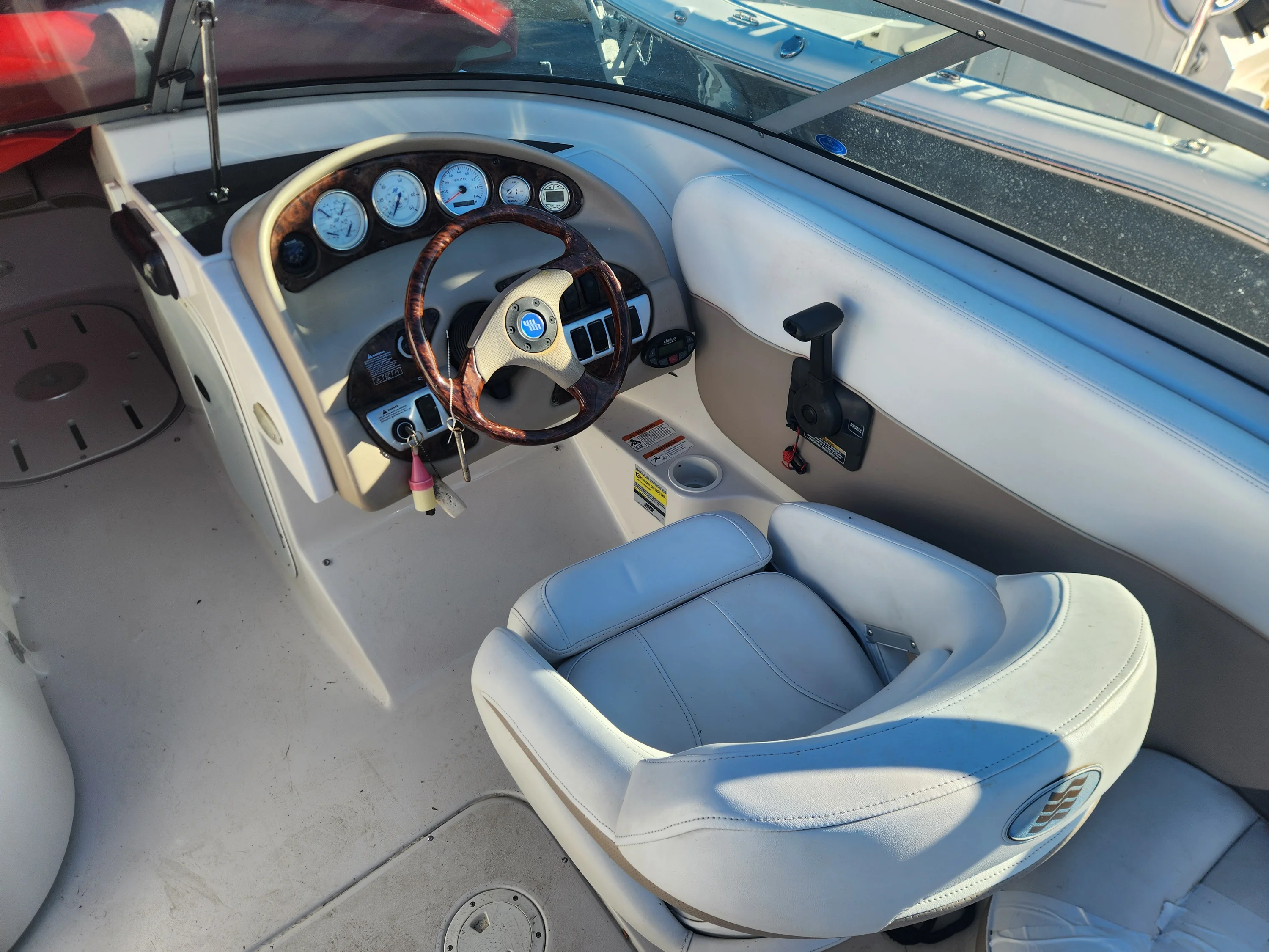 2005 Four Winns 214 FUNSHIP Image Thumbnail #6