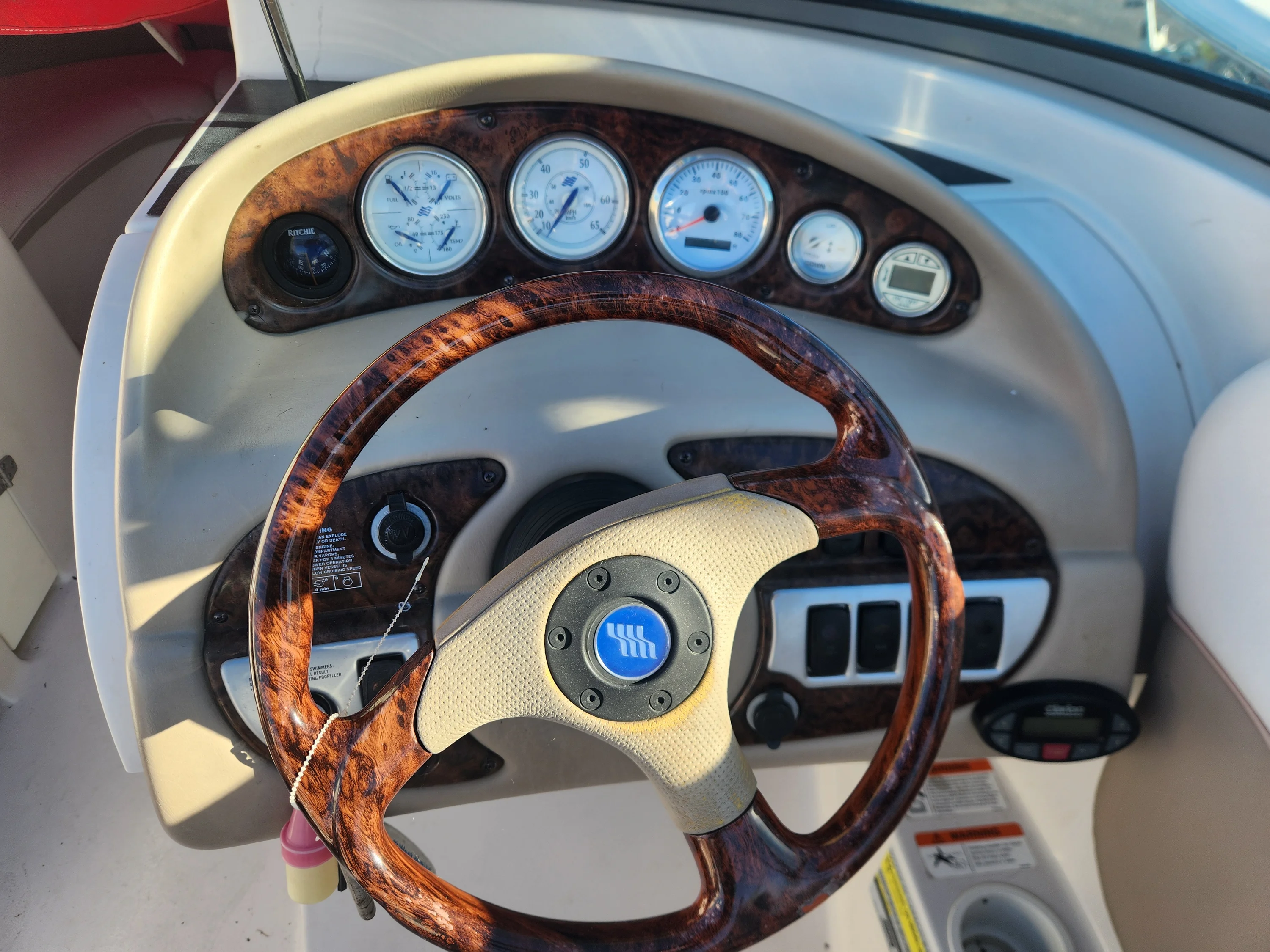 2005 Four Winns 214 FUNSHIP Image Thumbnail #7