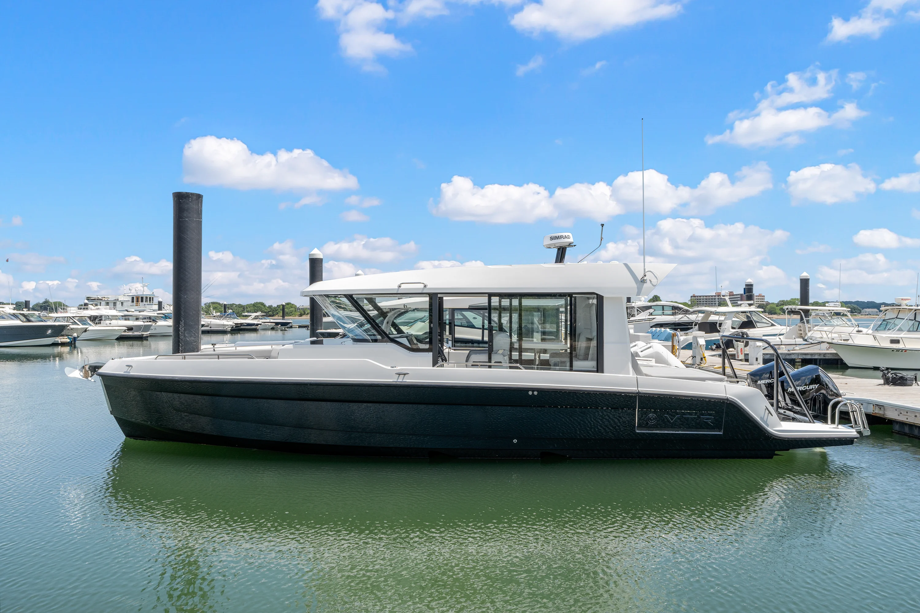 2026 Cruisers Yachts 38 VTR EC Image Thumbnail #3